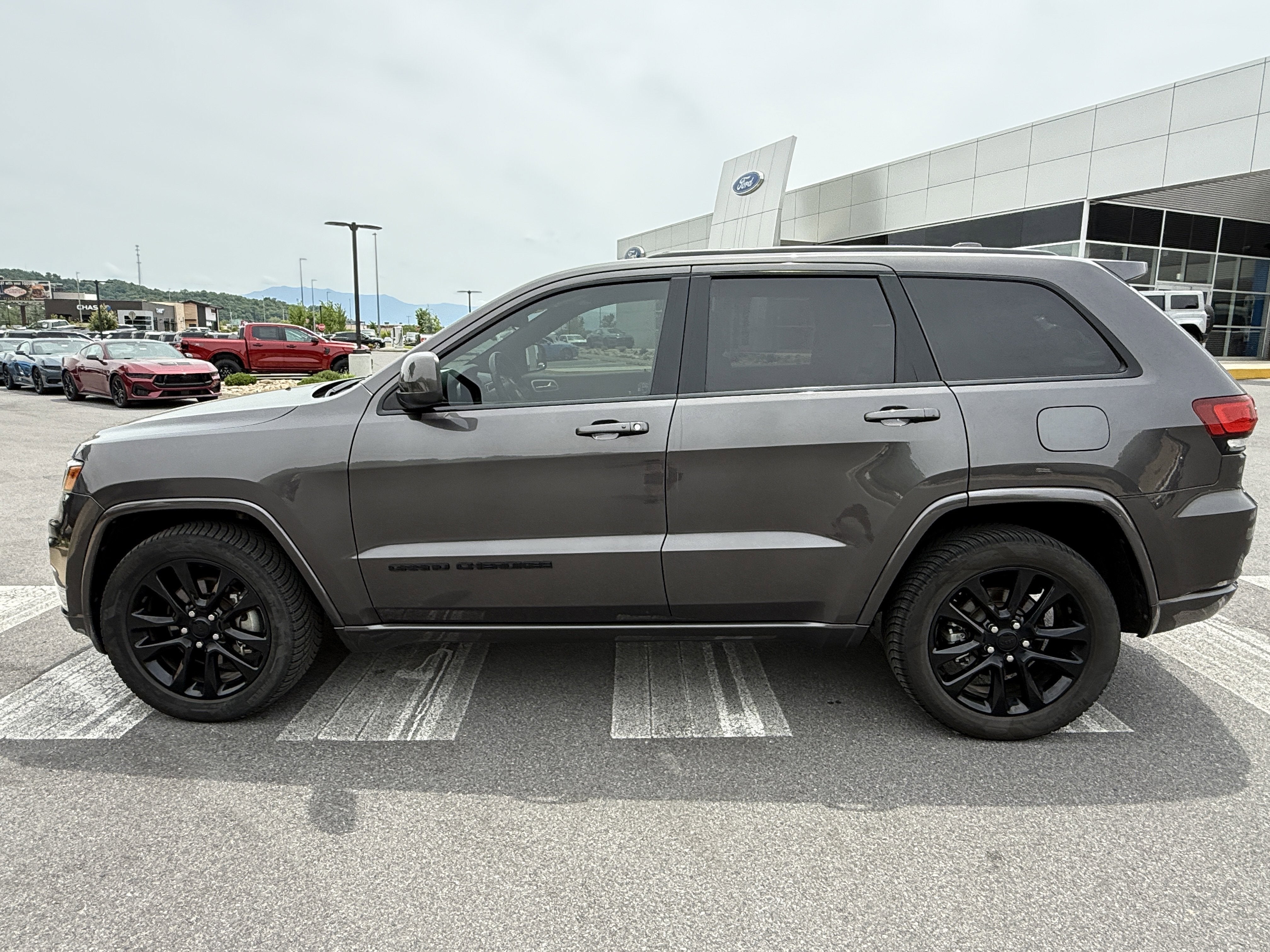 2021 Jeep Grand Cherokee Laredo X