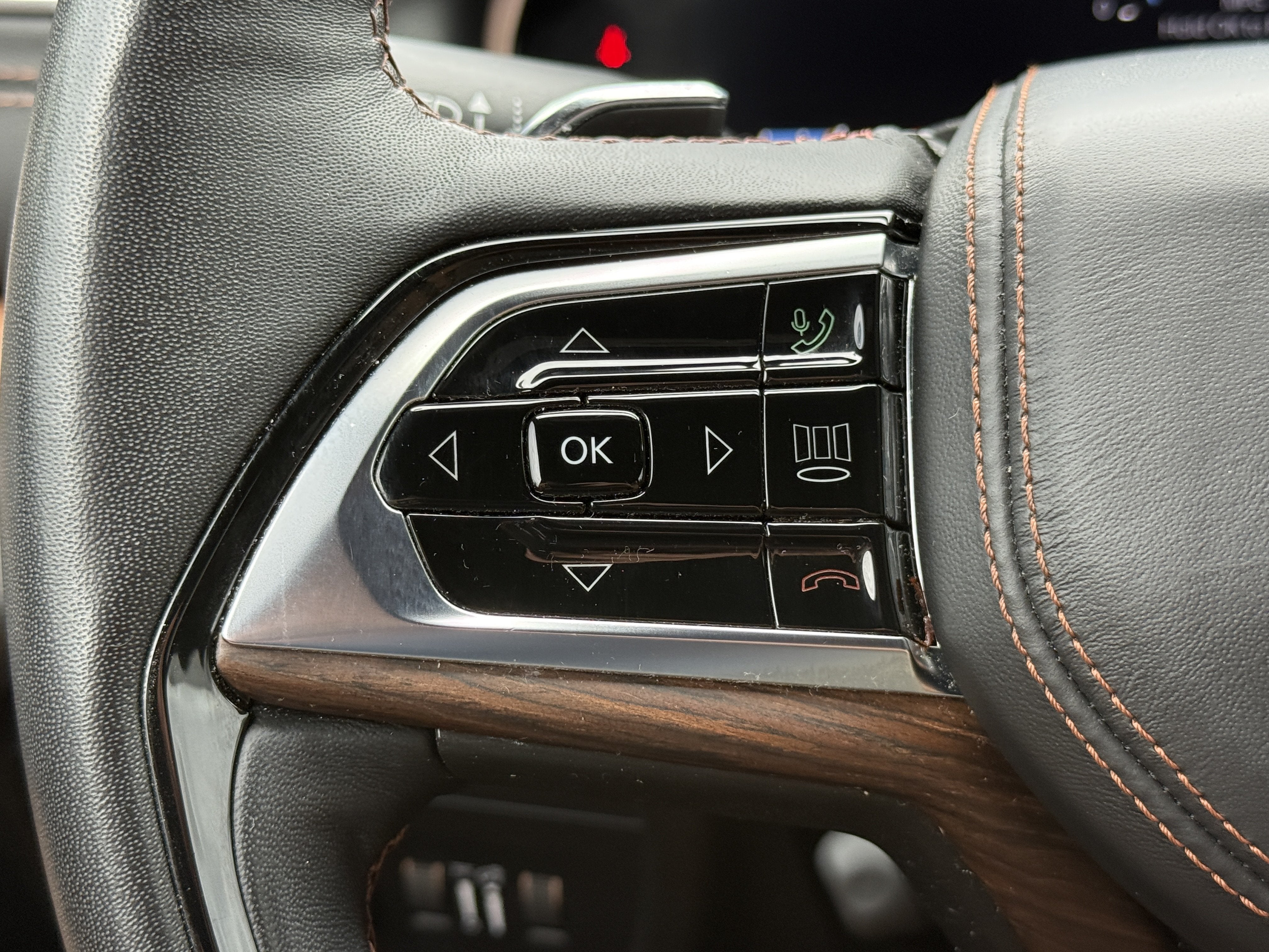 2023 Jeep Grand Cherokee L Summit
