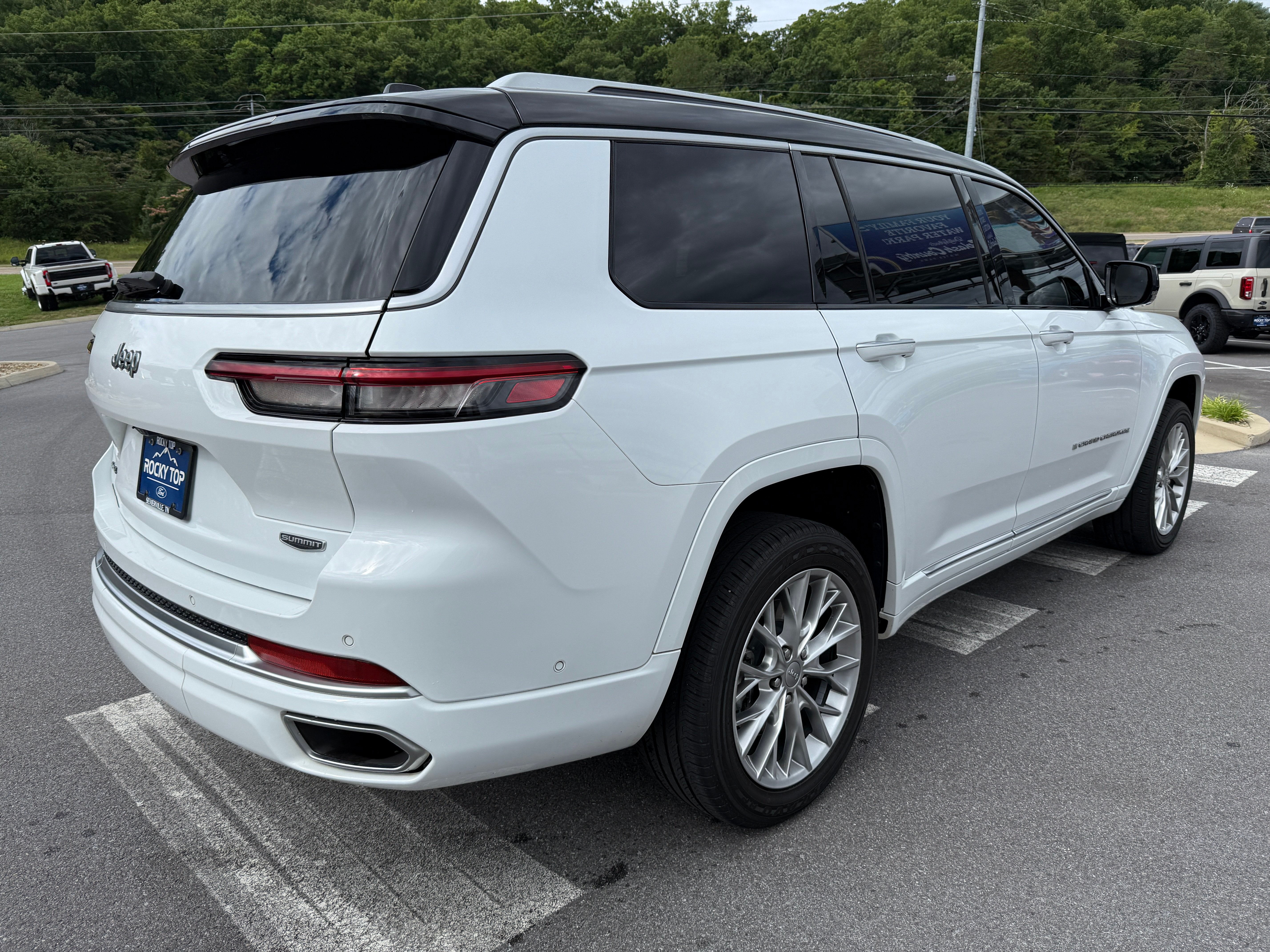 2023 Jeep Grand Cherokee L Summit