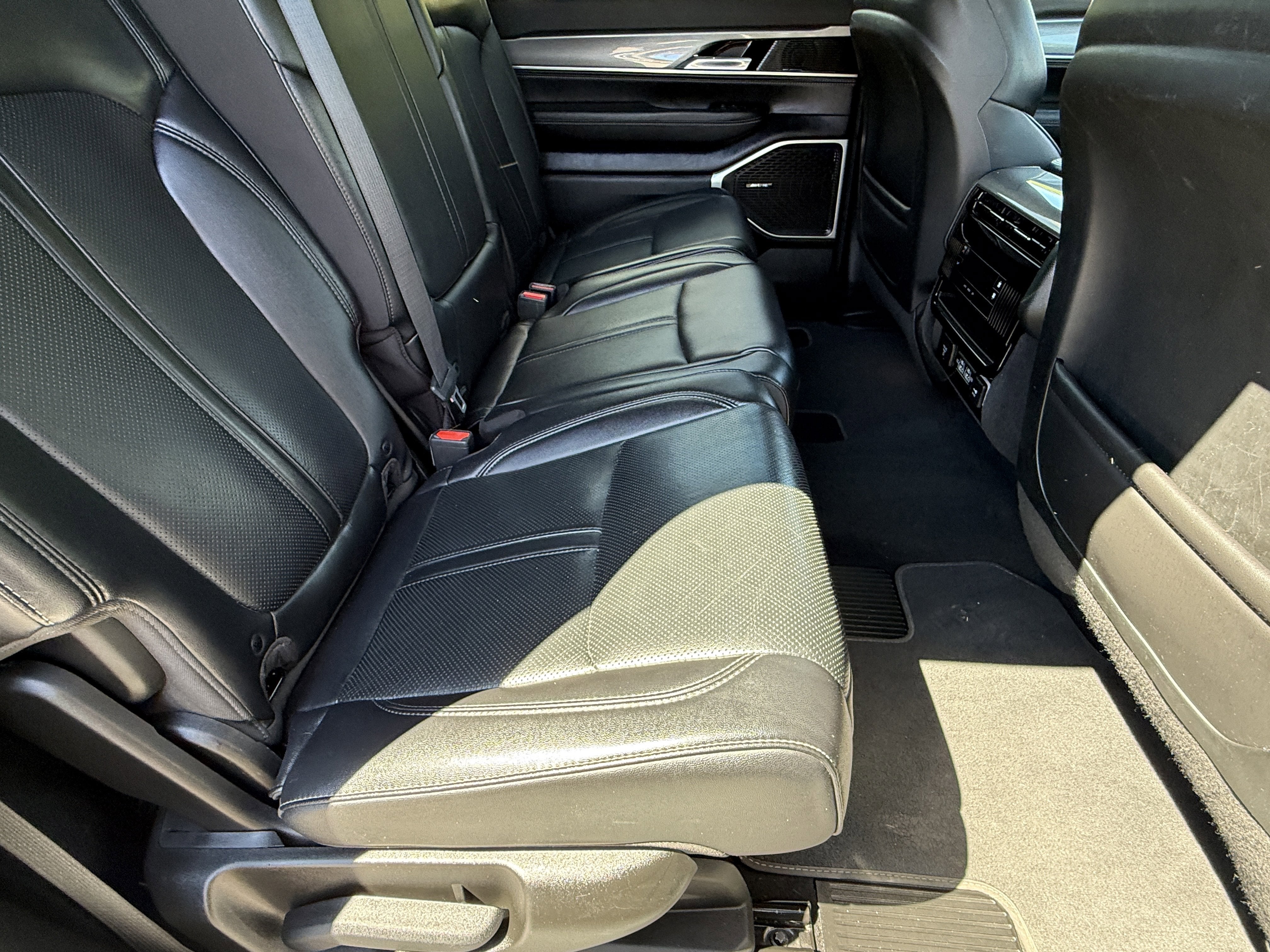 2022 Jeep Wagoneer Series I Carbide