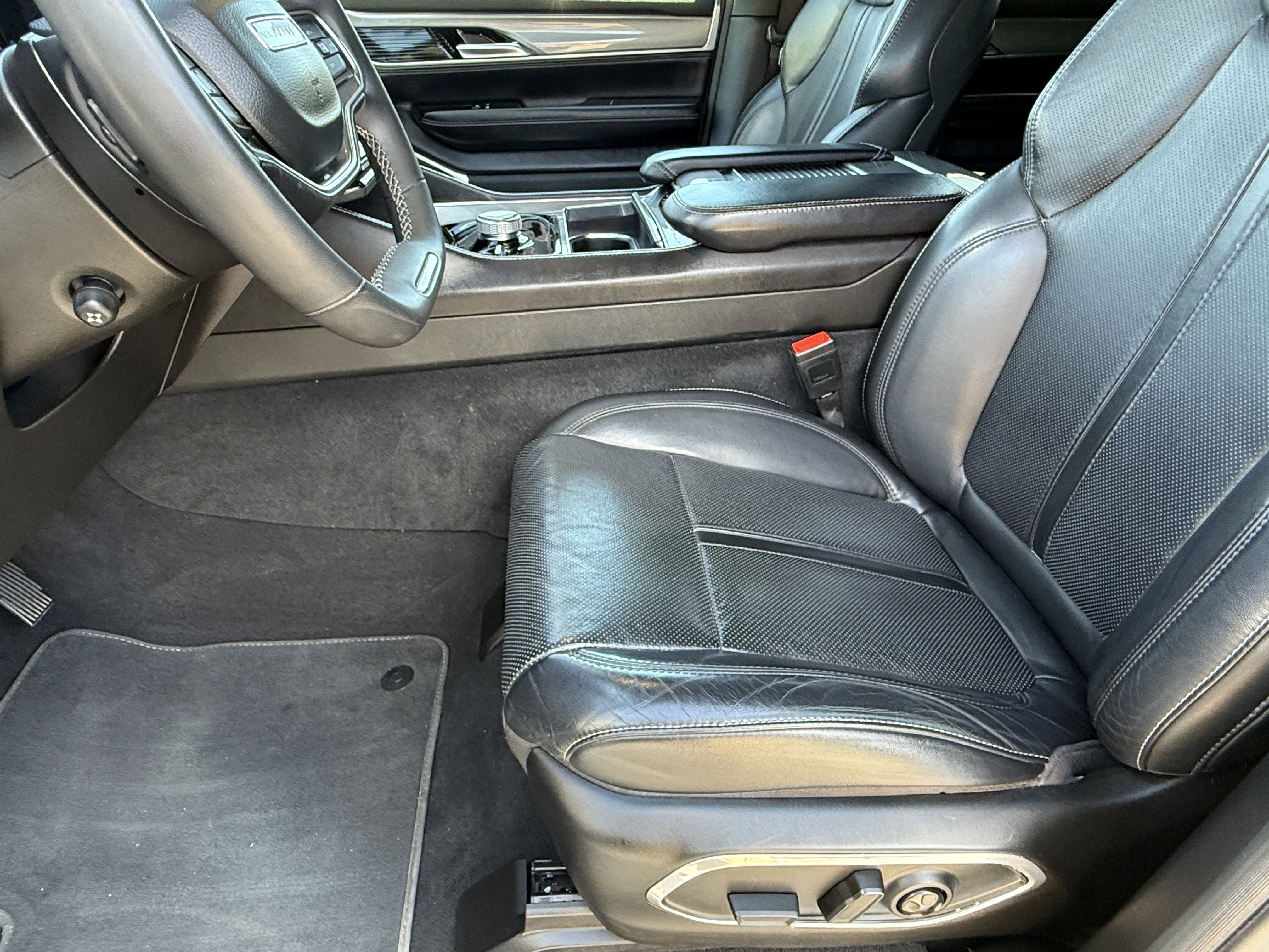 2022 Jeep Wagoneer Series I Carbide