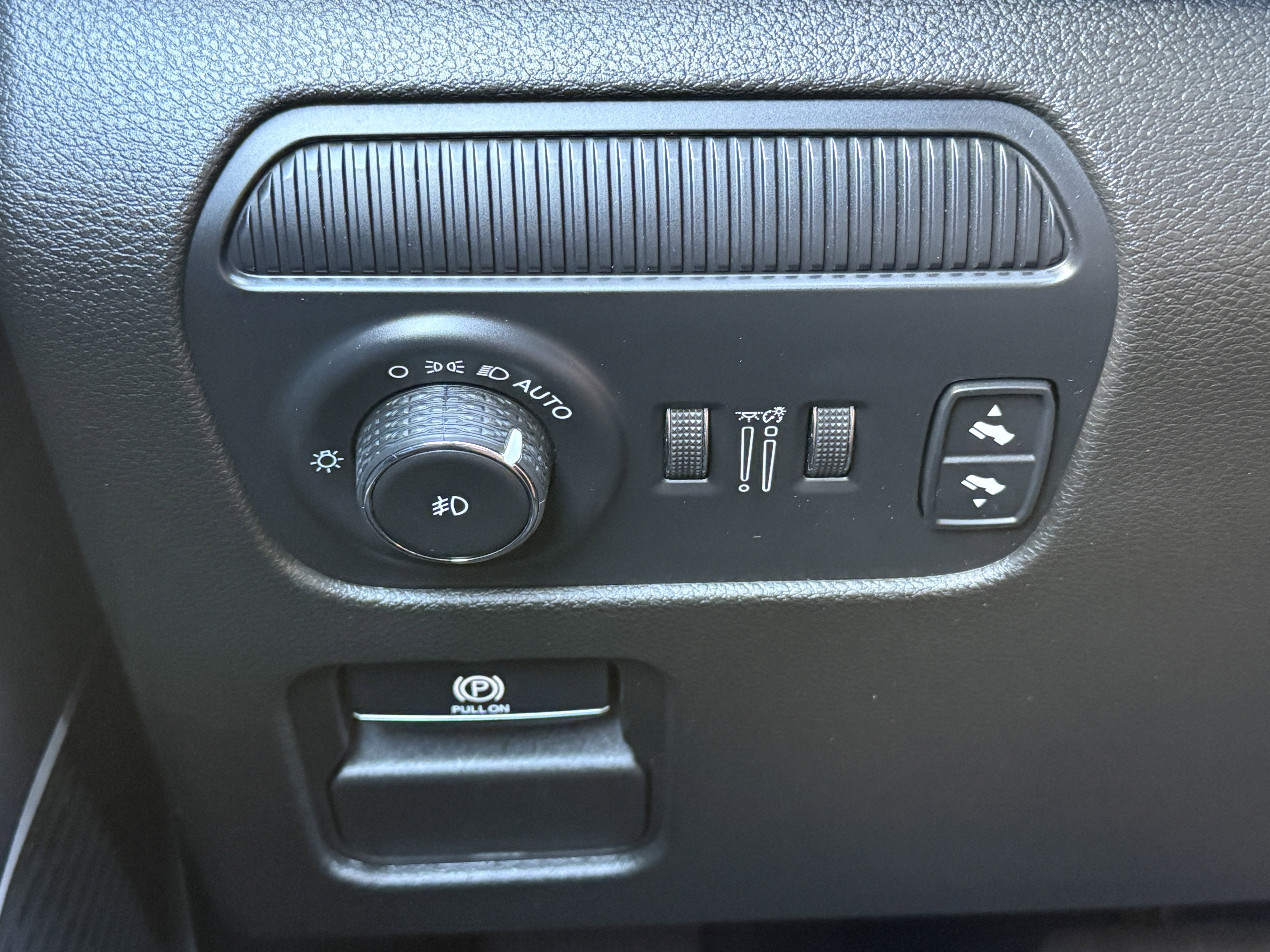 2022 Jeep Wagoneer Series I Carbide