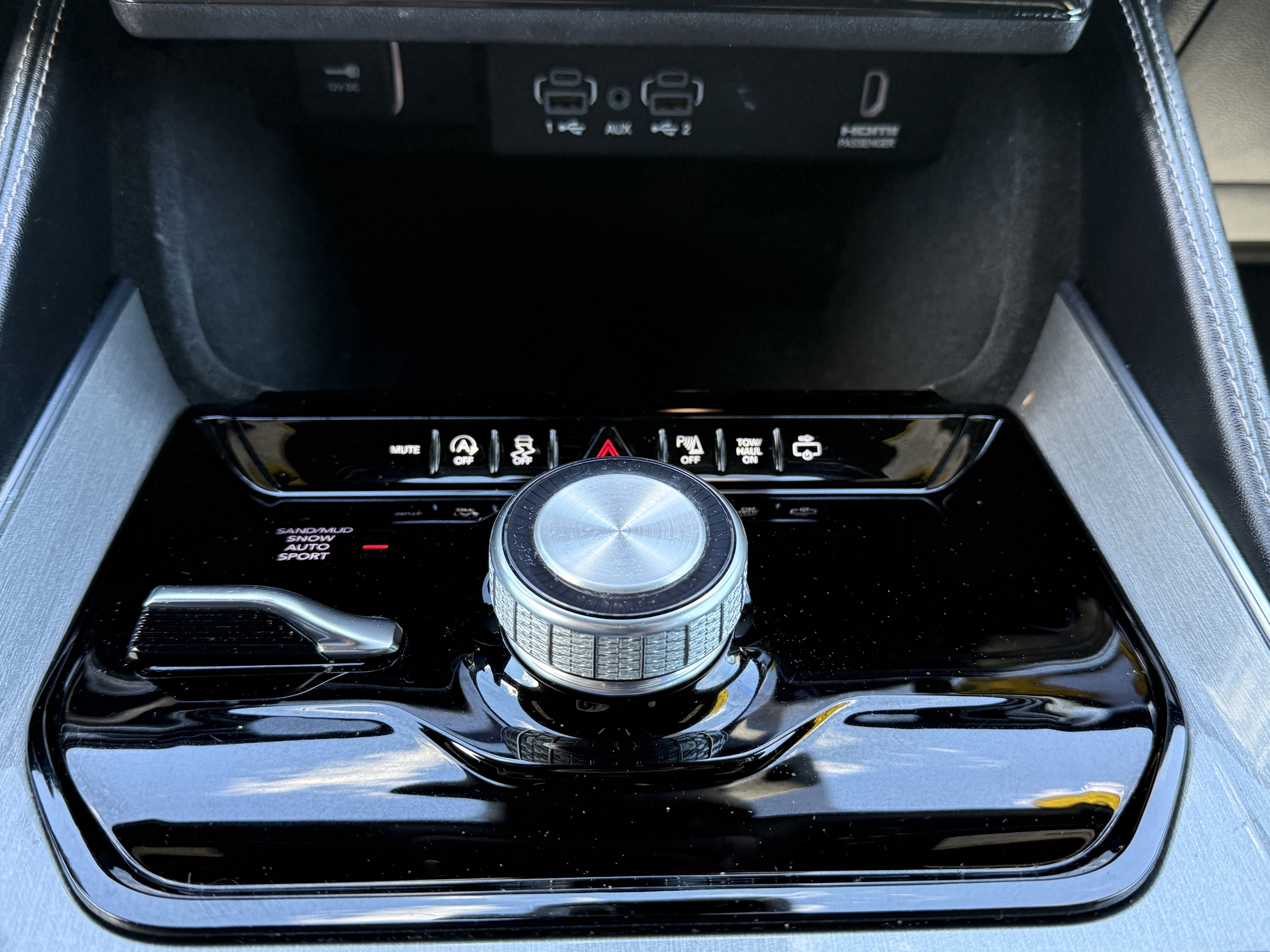 2022 Jeep Wagoneer Series I Carbide