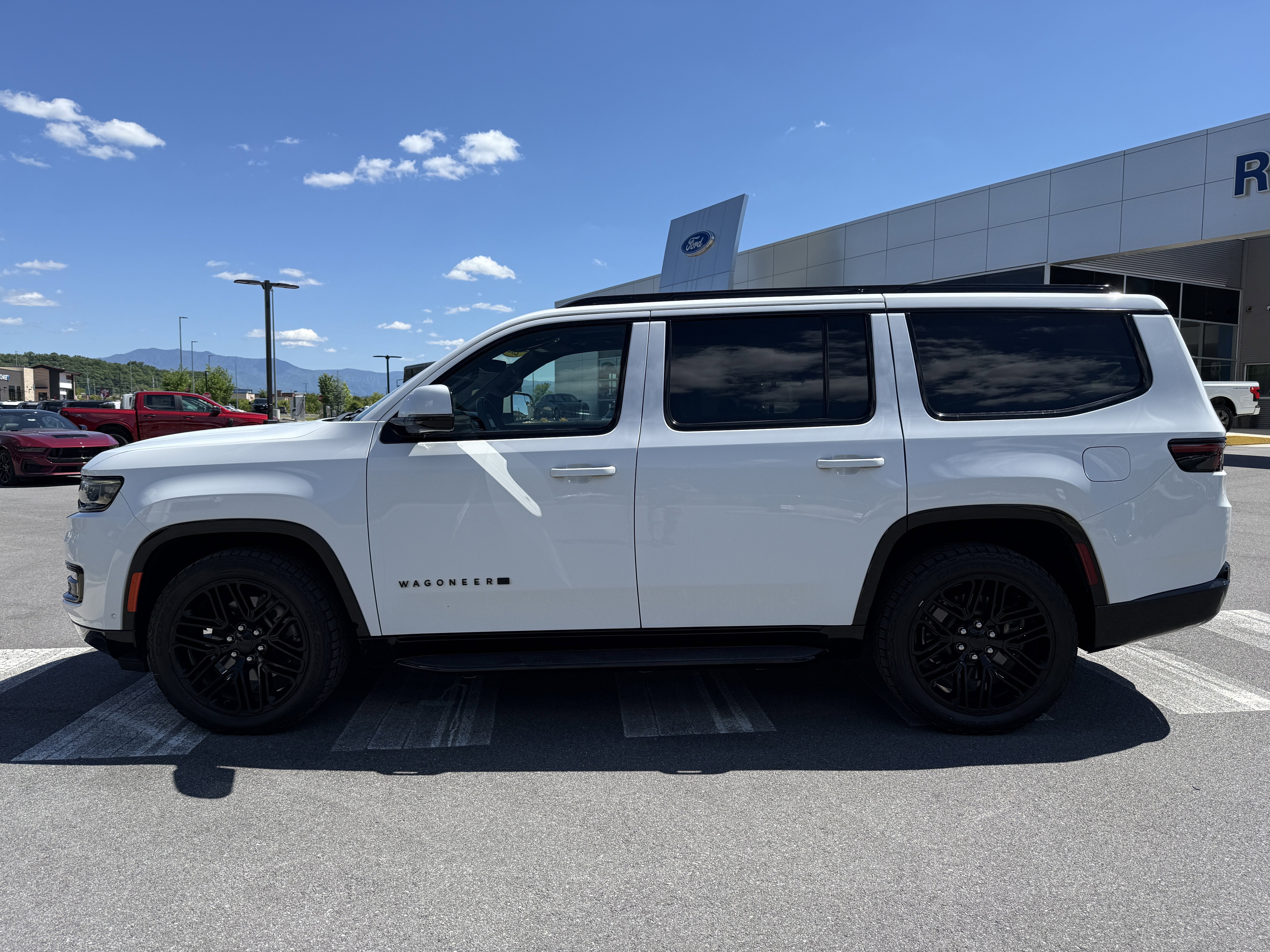 2022 Jeep Wagoneer Series I Carbide