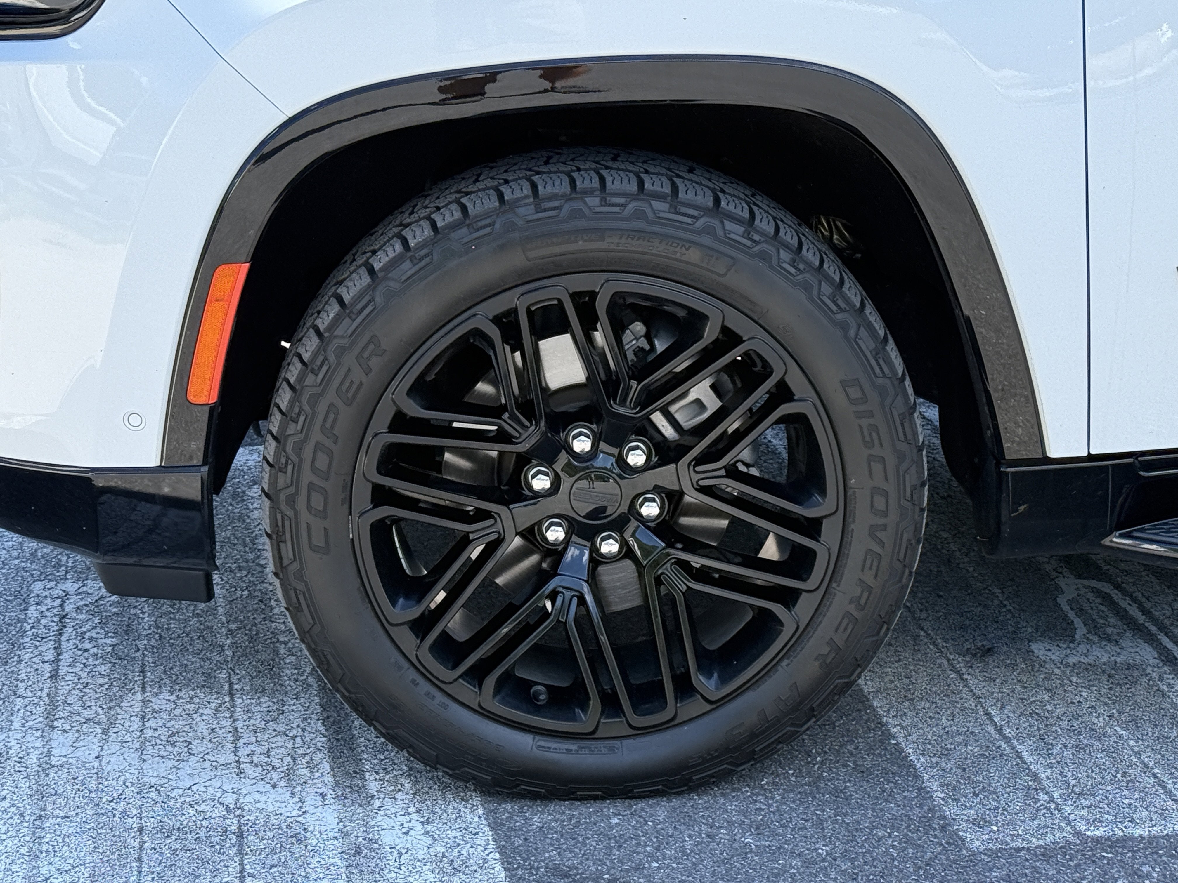 2022 Jeep Wagoneer Series I Carbide