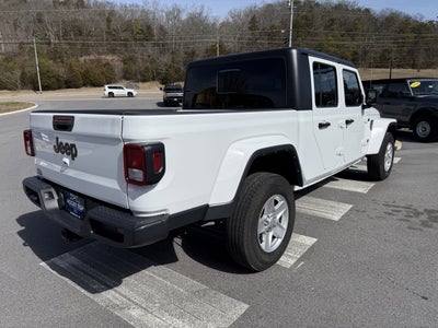 2022 Jeep Gladiator Sport S