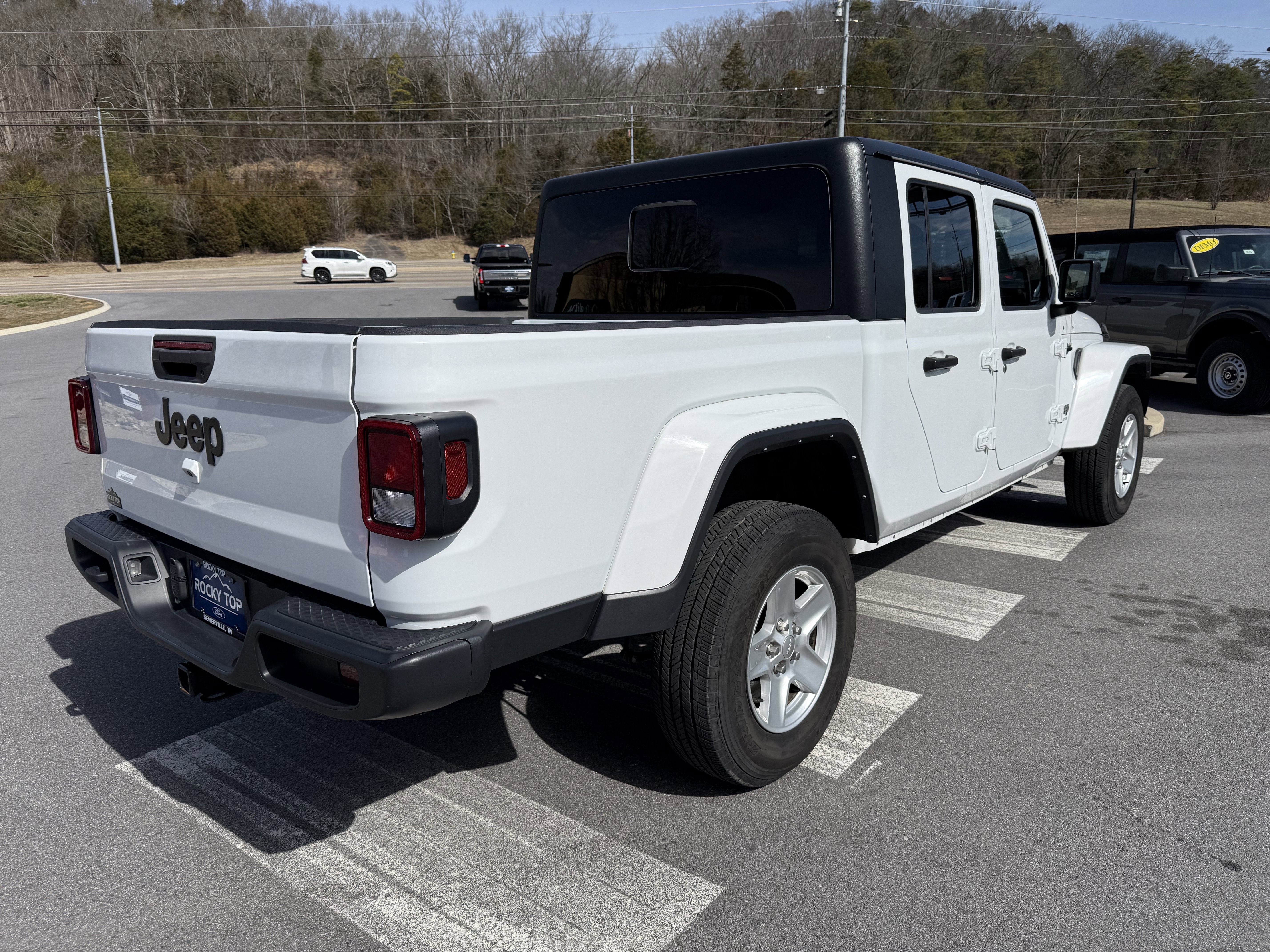 2022 Jeep Gladiator Sport S