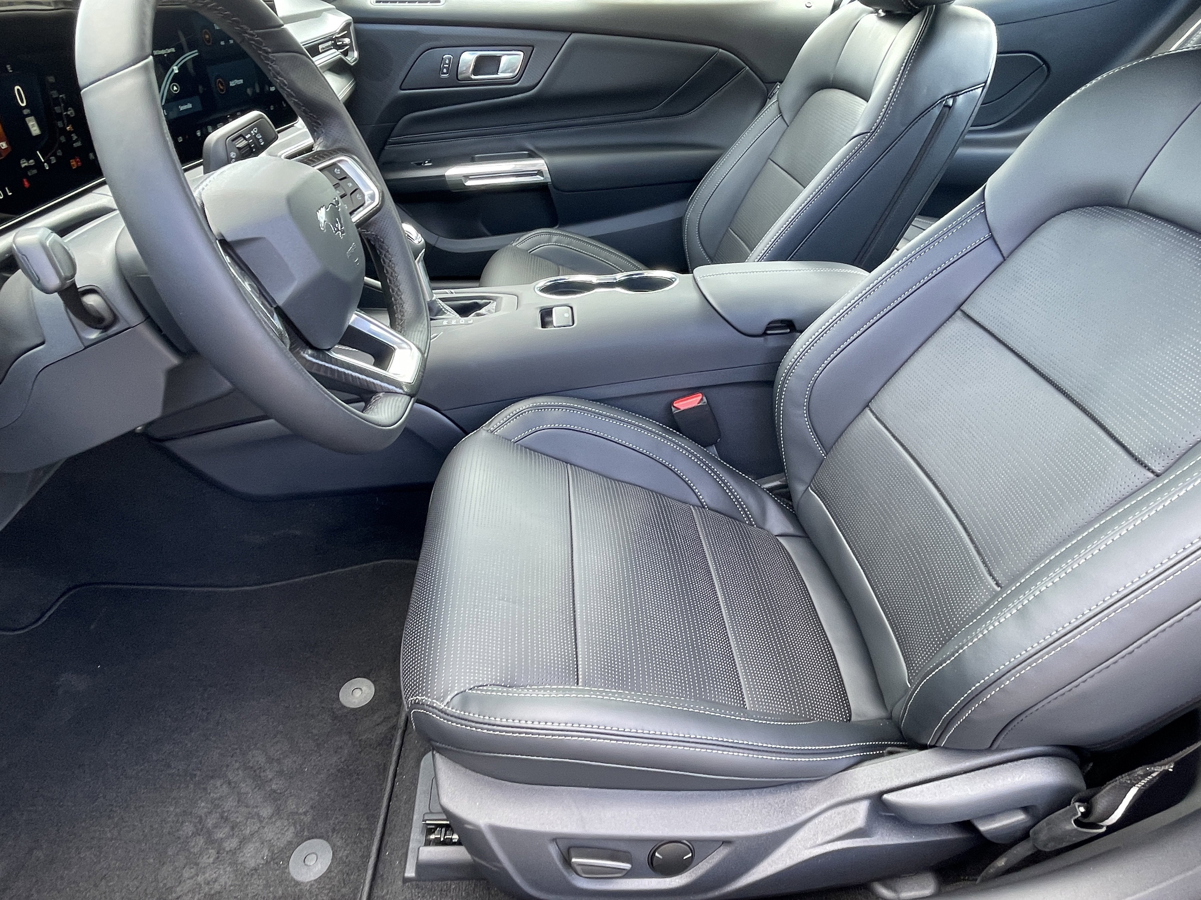 2025 Ford Mustang EcoBoost Premium