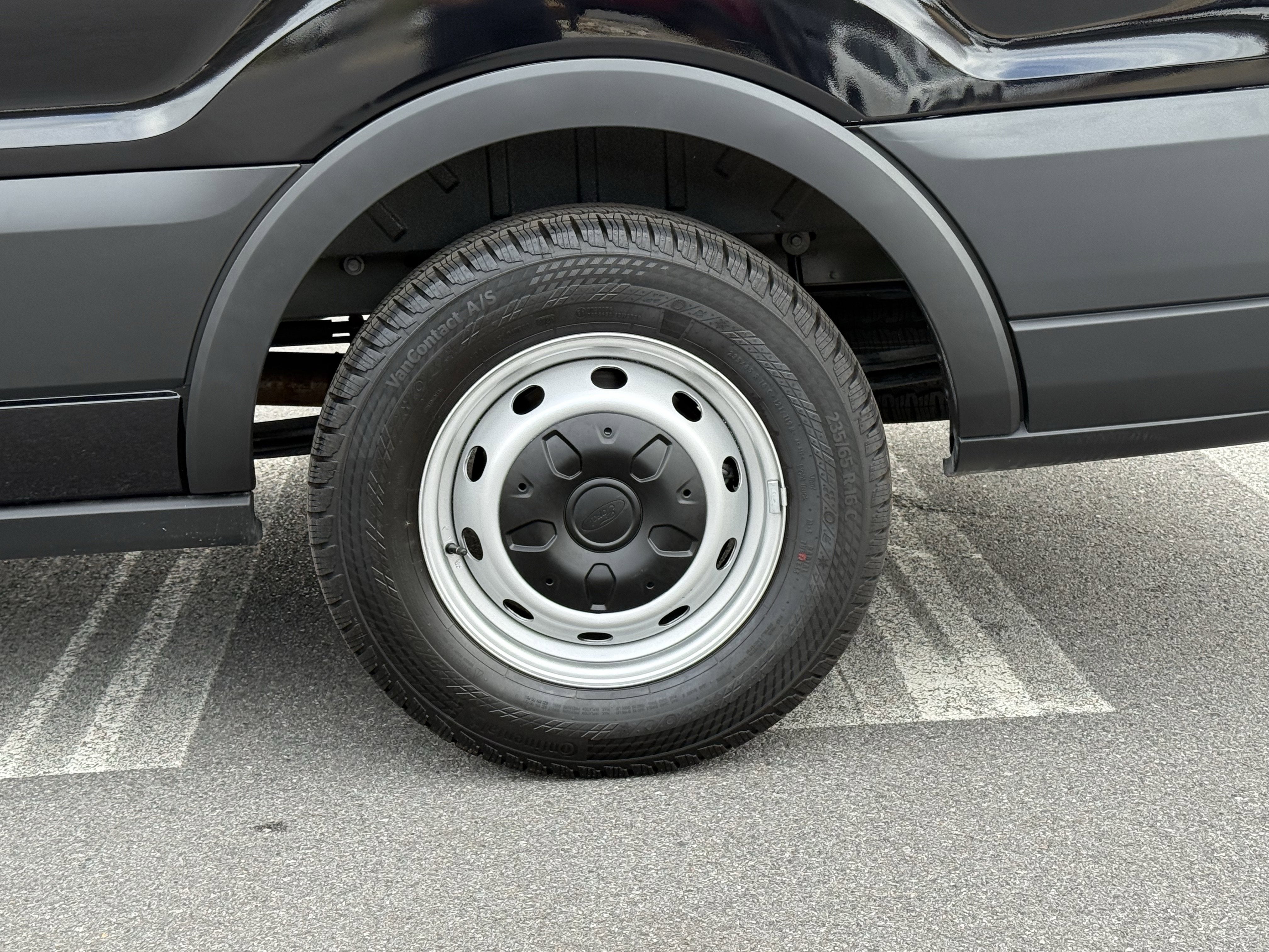 2026 Ford Transit Passenger Wagon XL