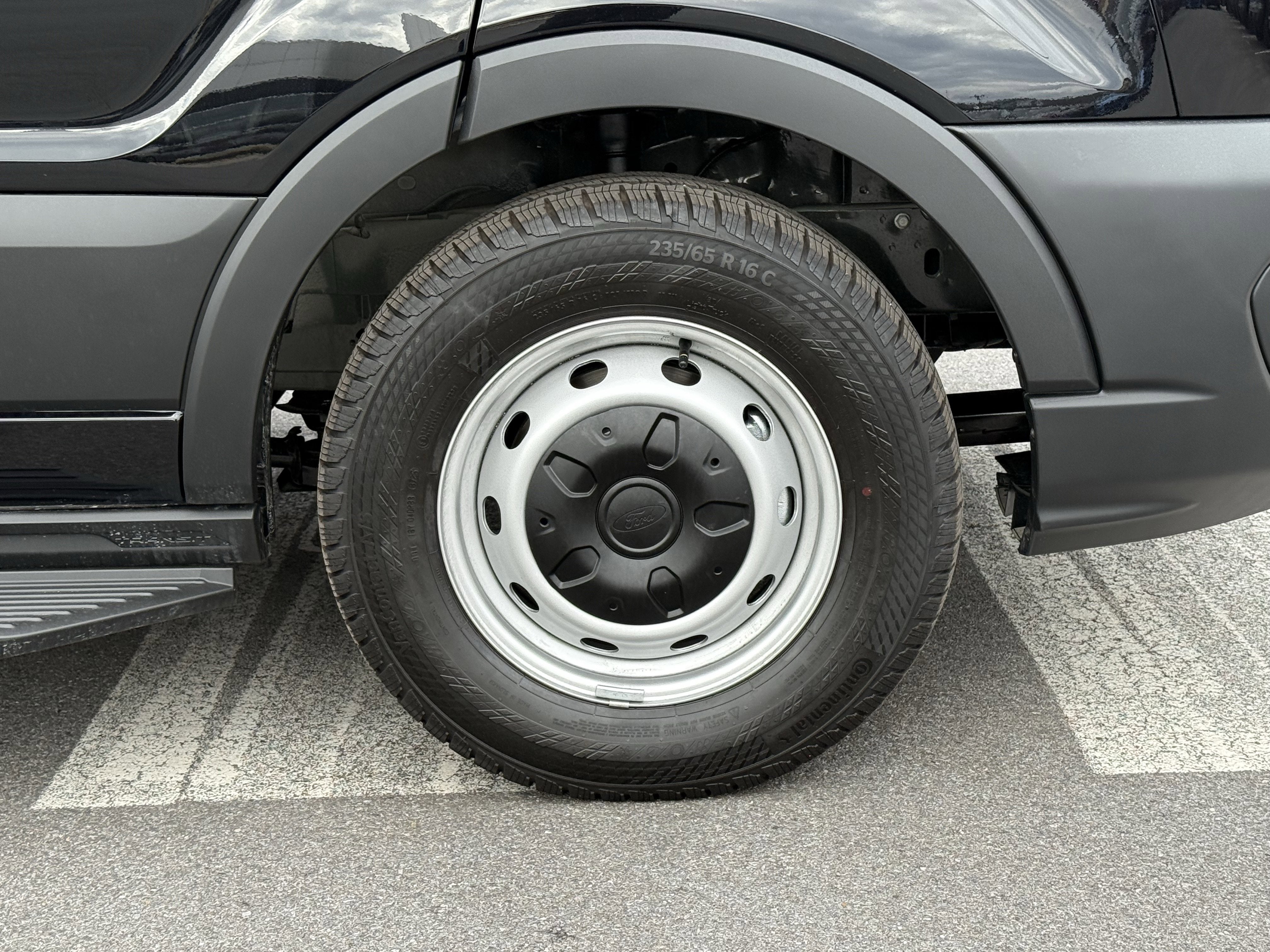 2026 Ford Transit Passenger Wagon XL