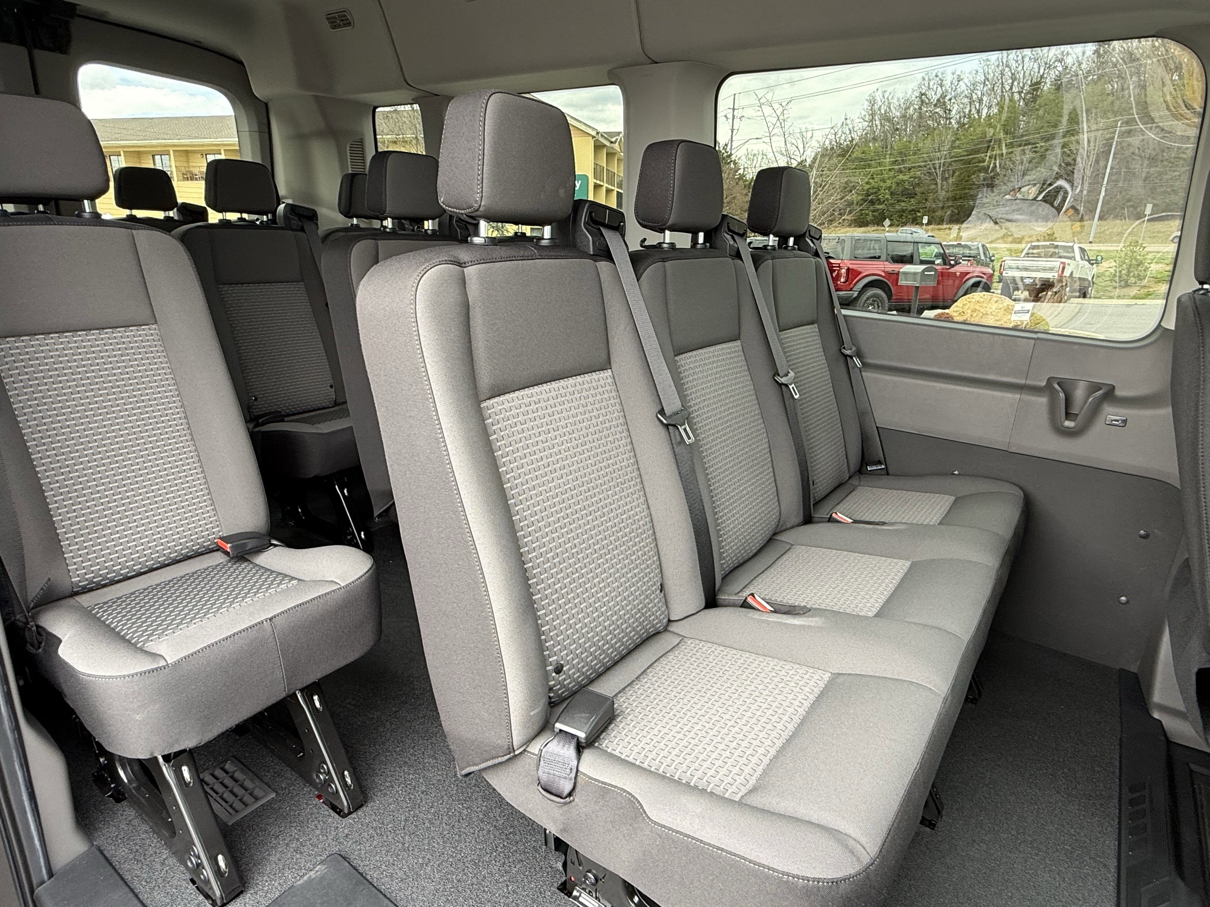 2026 Ford Transit Passenger Wagon XL