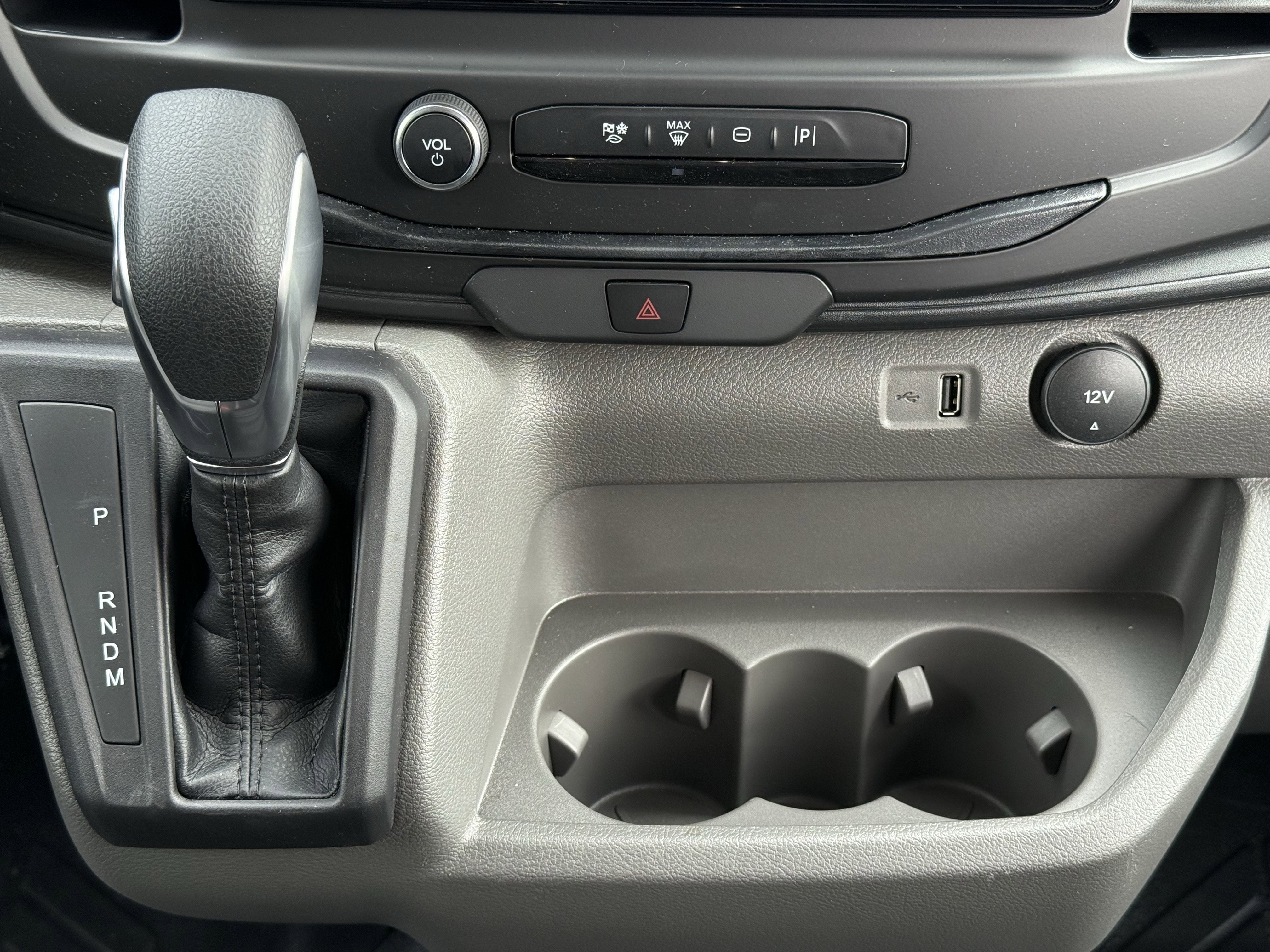 2026 Ford Transit Passenger Wagon XL