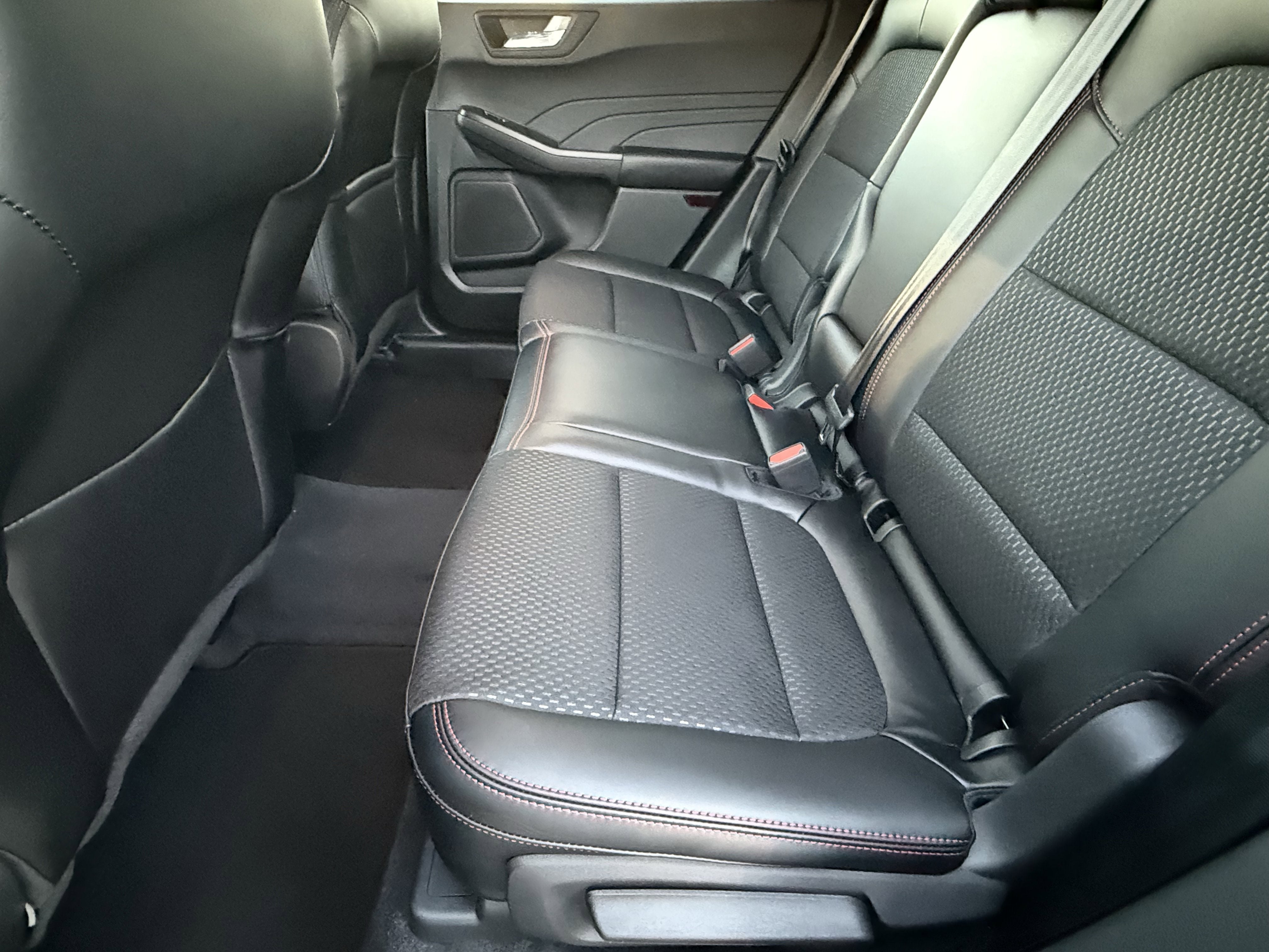 2026 Ford Escape ST-Line Select