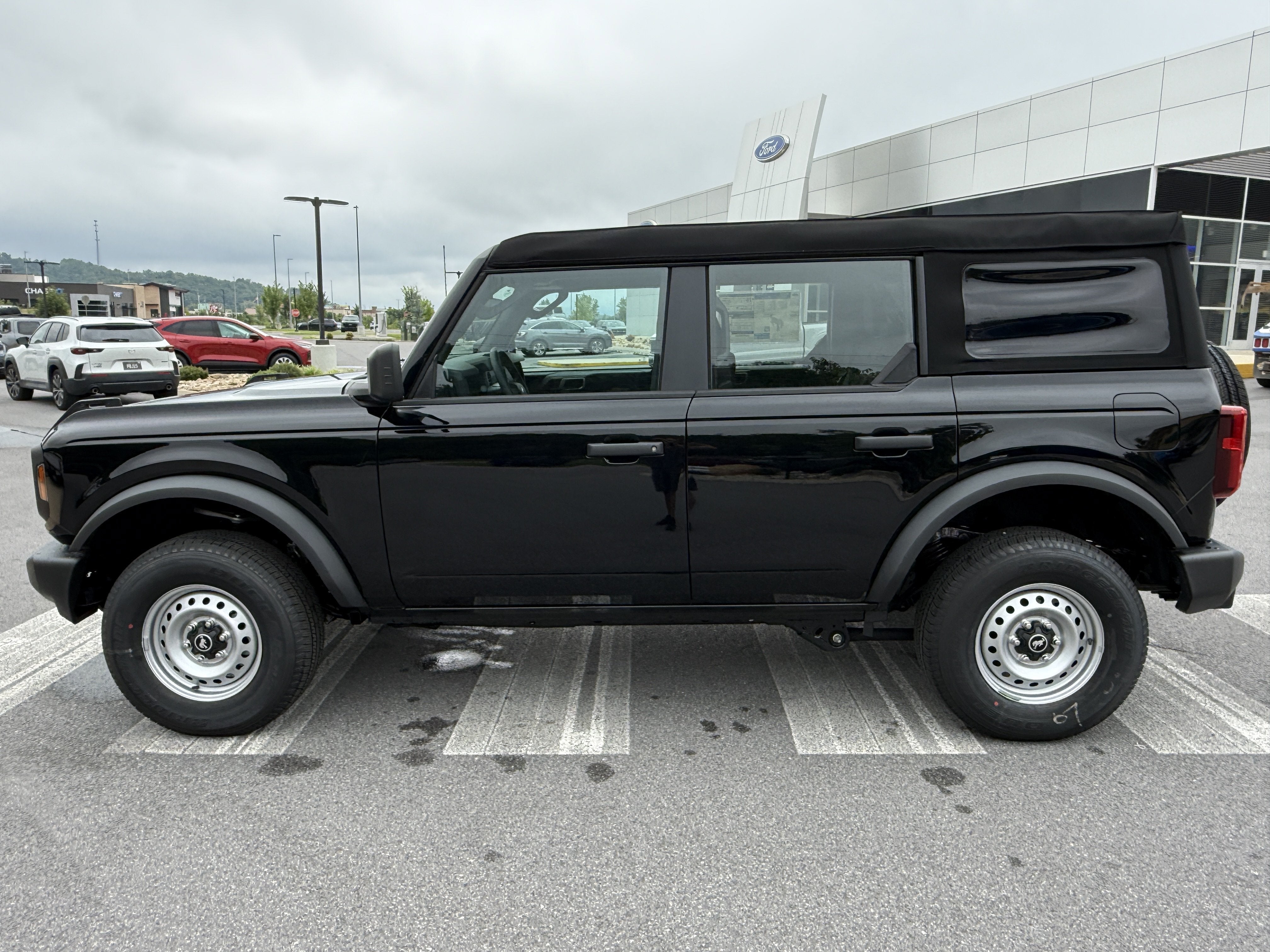 2026 Ford Bronco Base