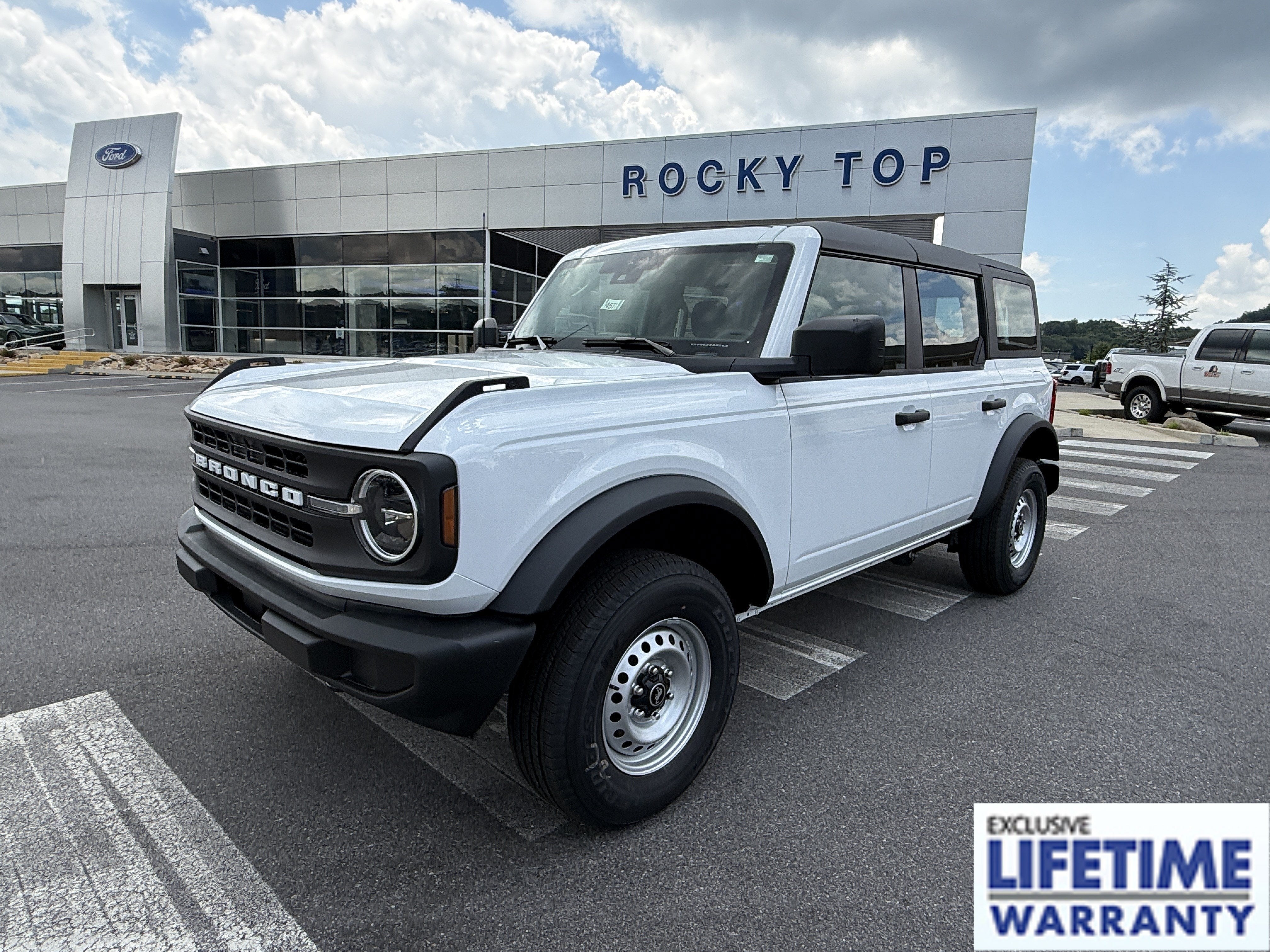 2026 Ford Bronco Base