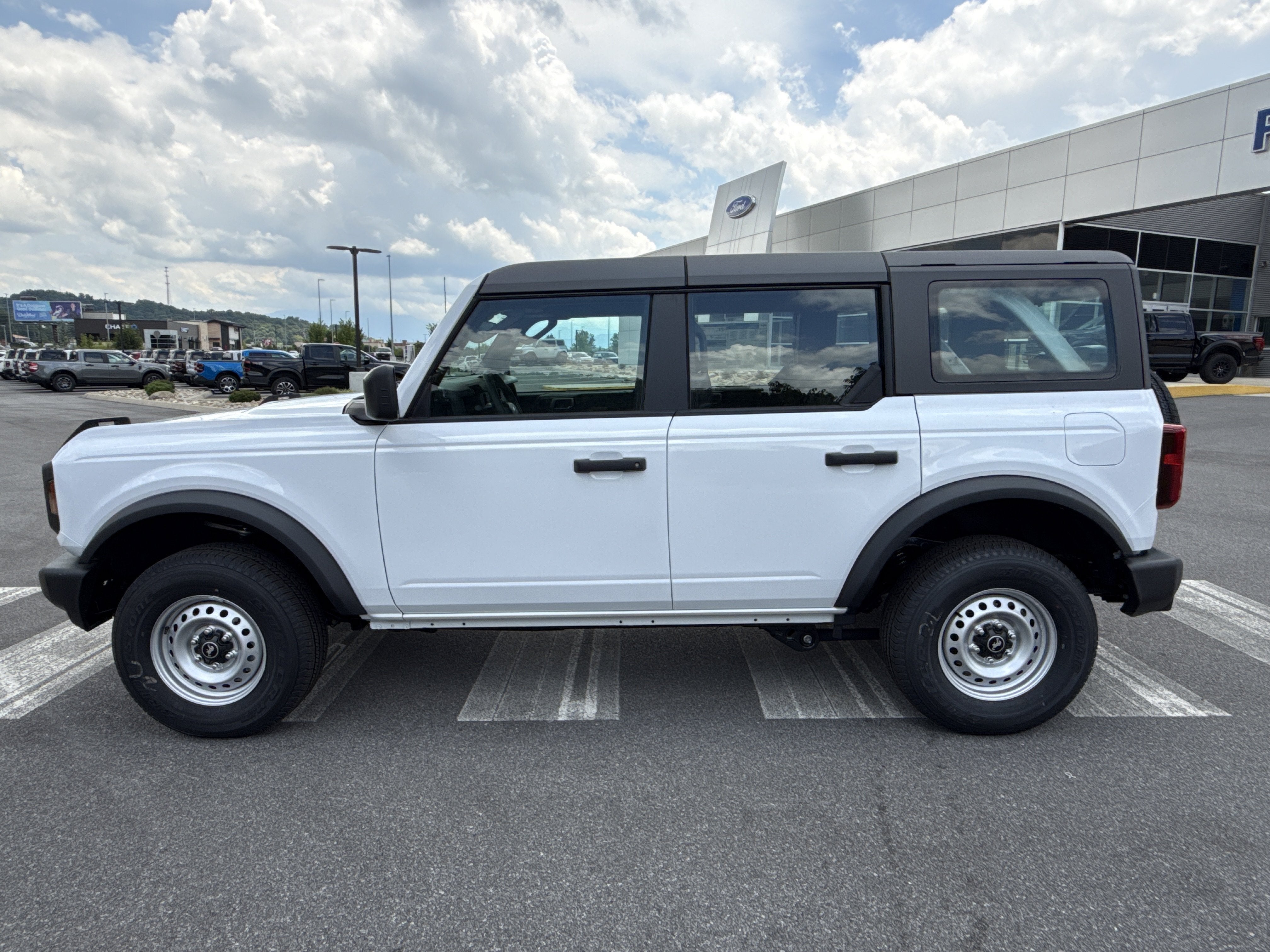 2026 Ford Bronco Base