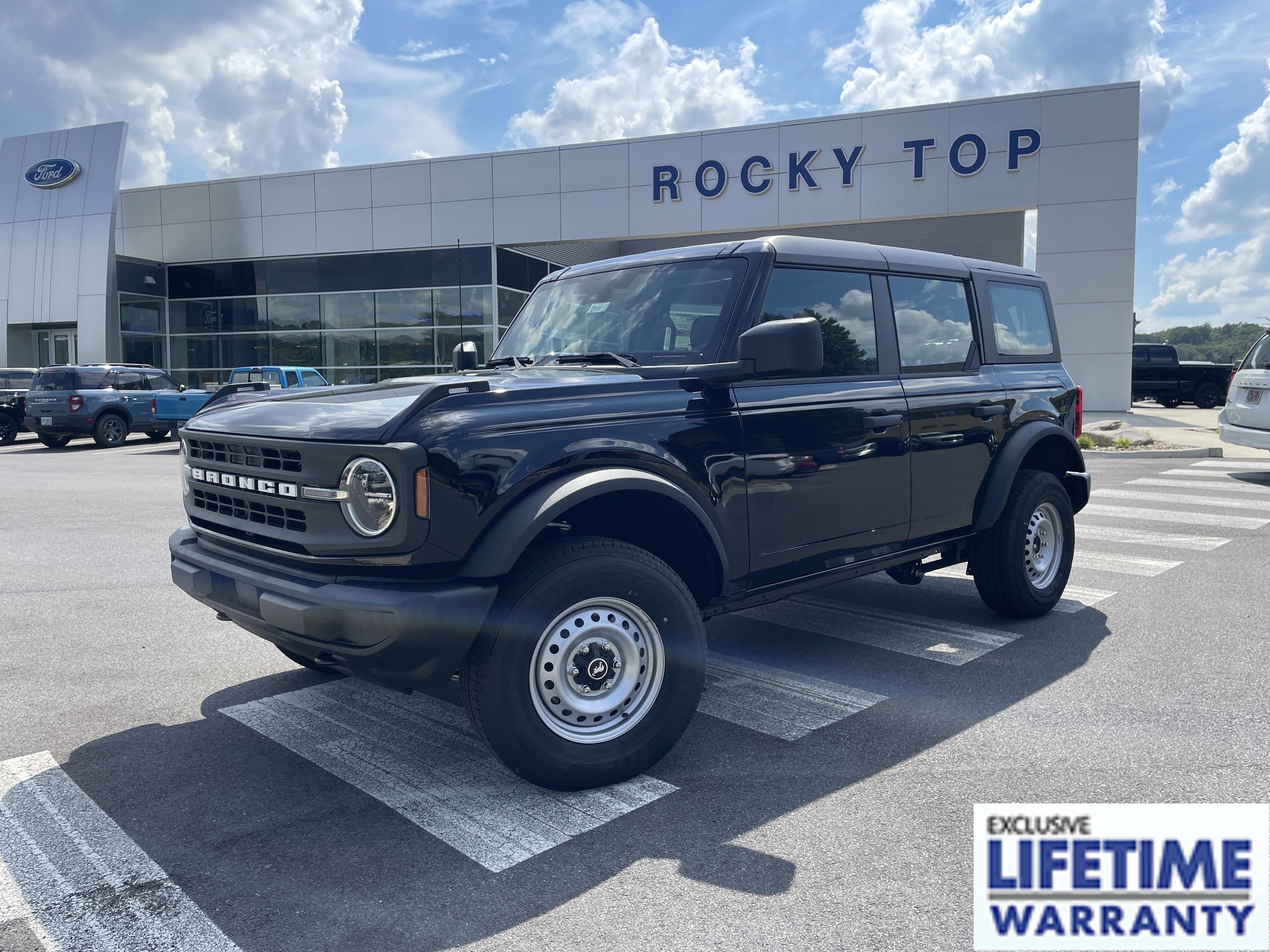 2025 Ford Bronco Base