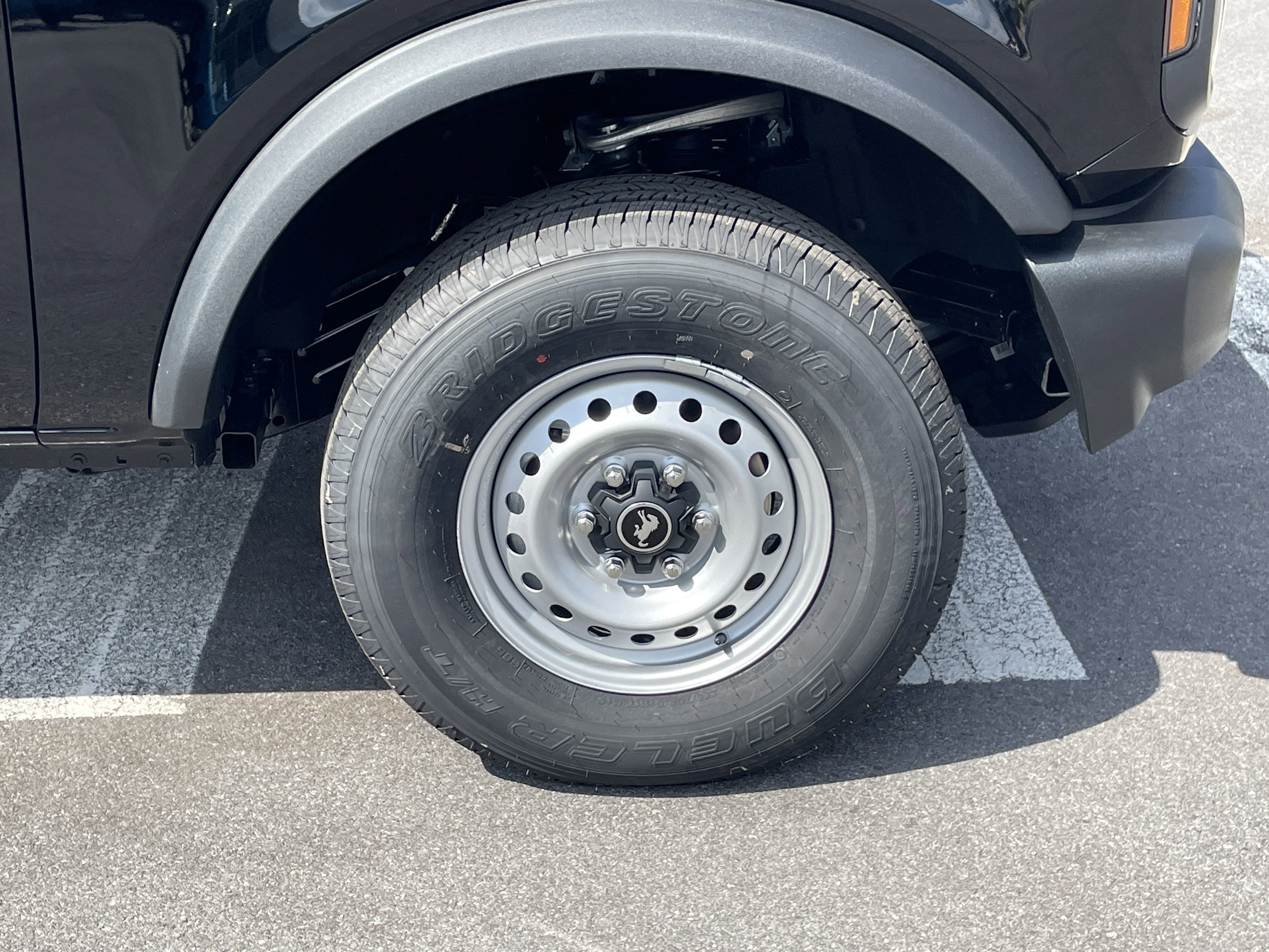 2025 Ford Bronco Base