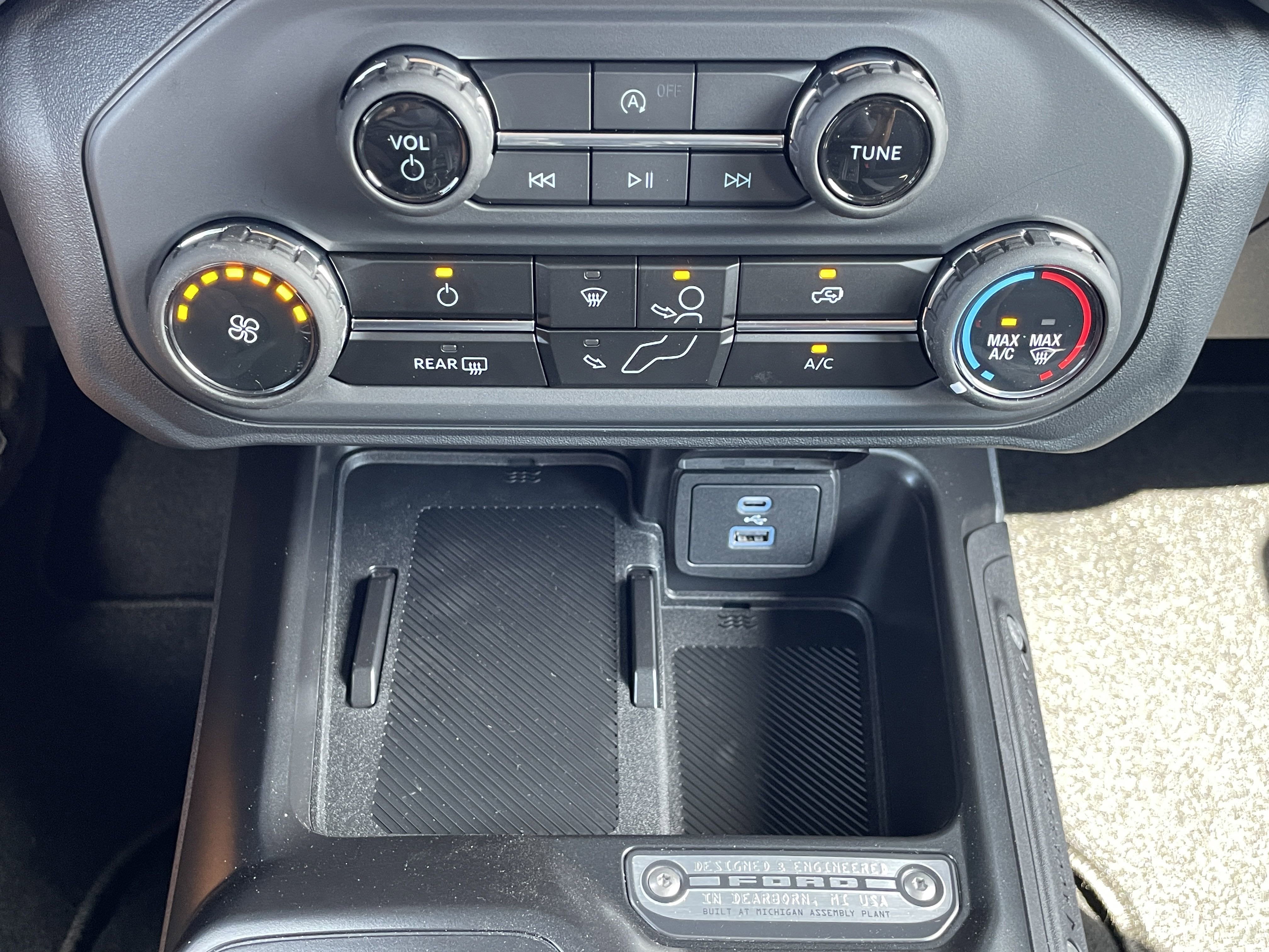 2025 Ford Bronco Base