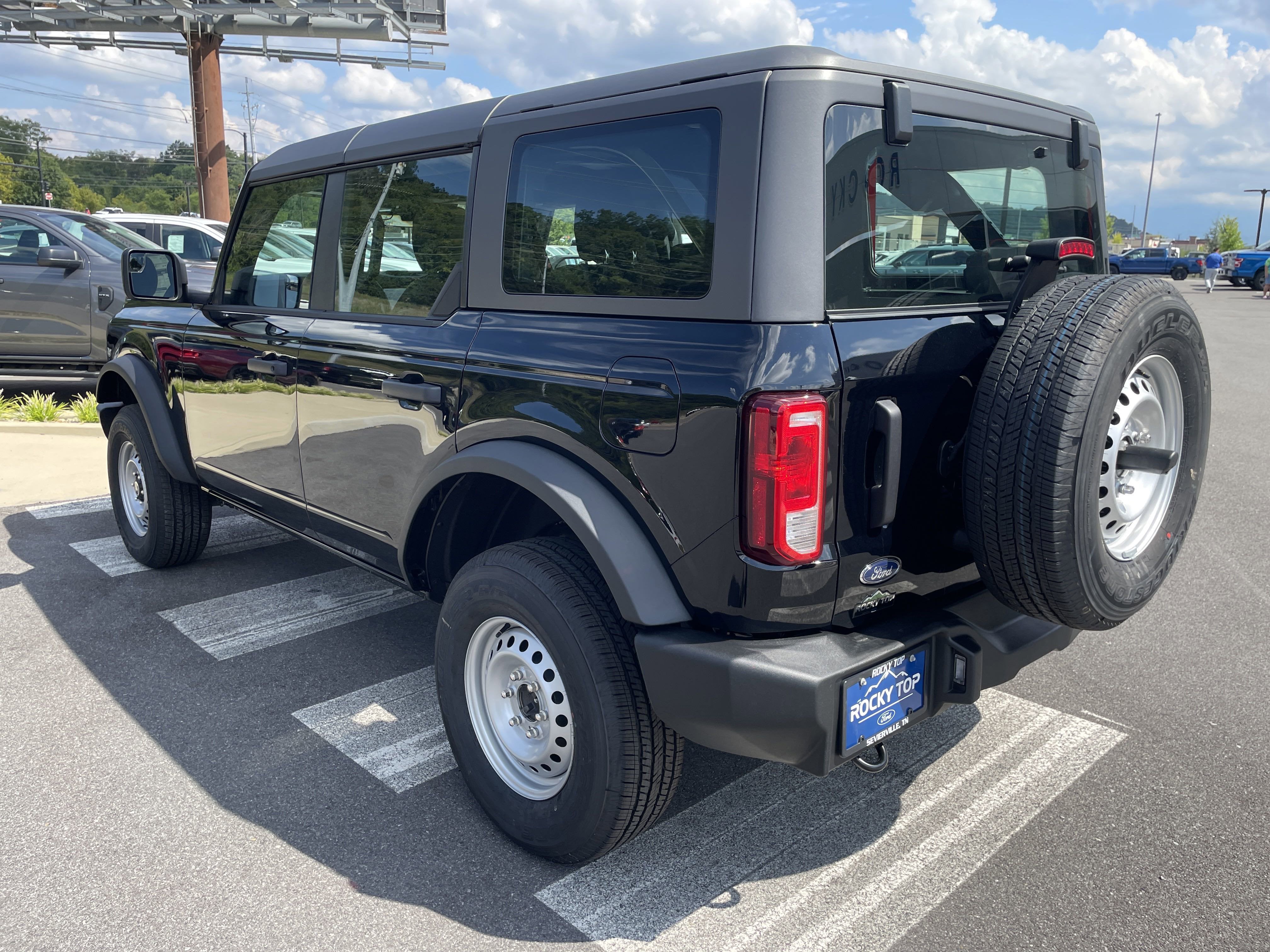 2025 Ford Bronco Base