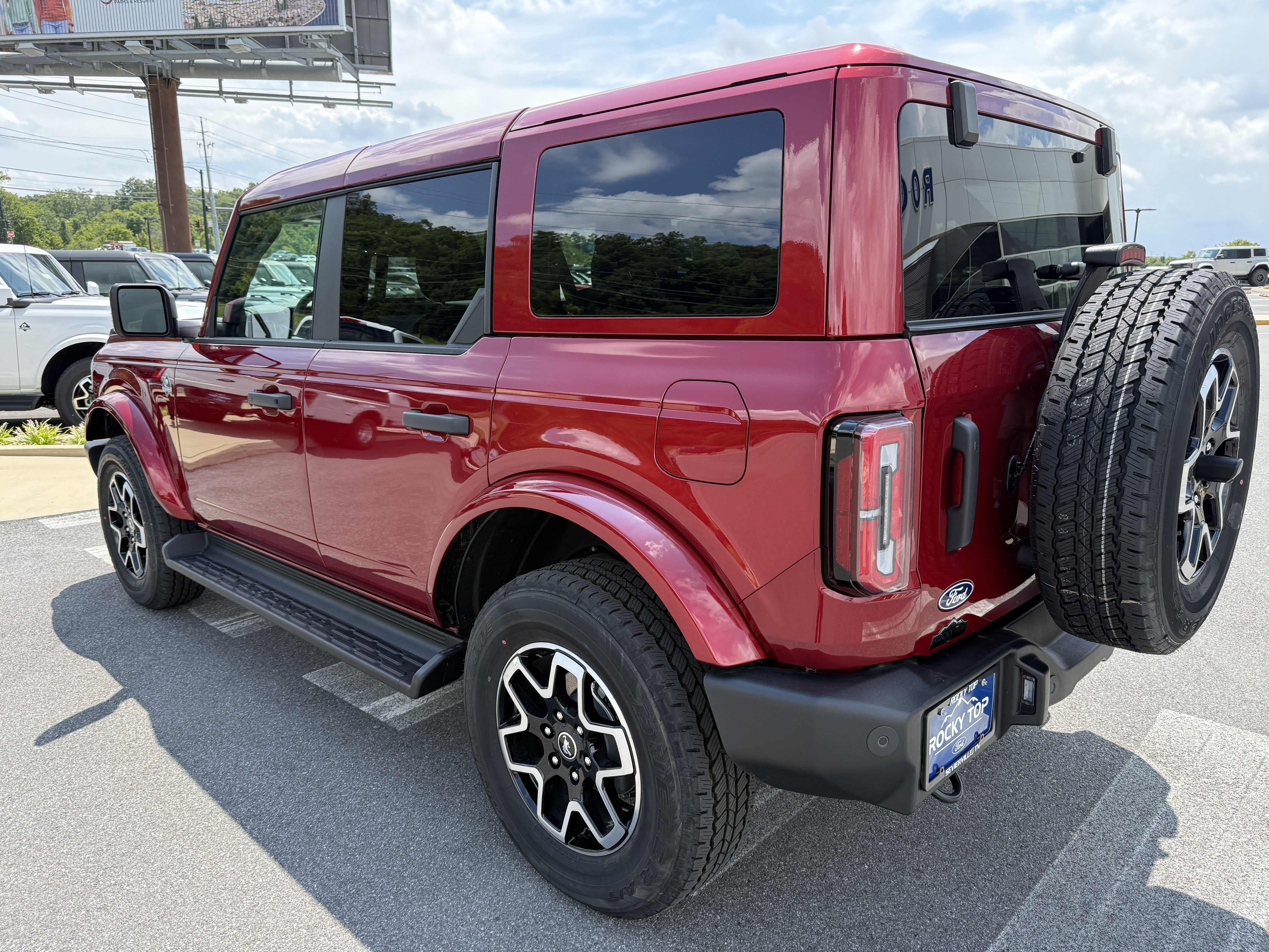 2026 Ford Bronco Outer Banks