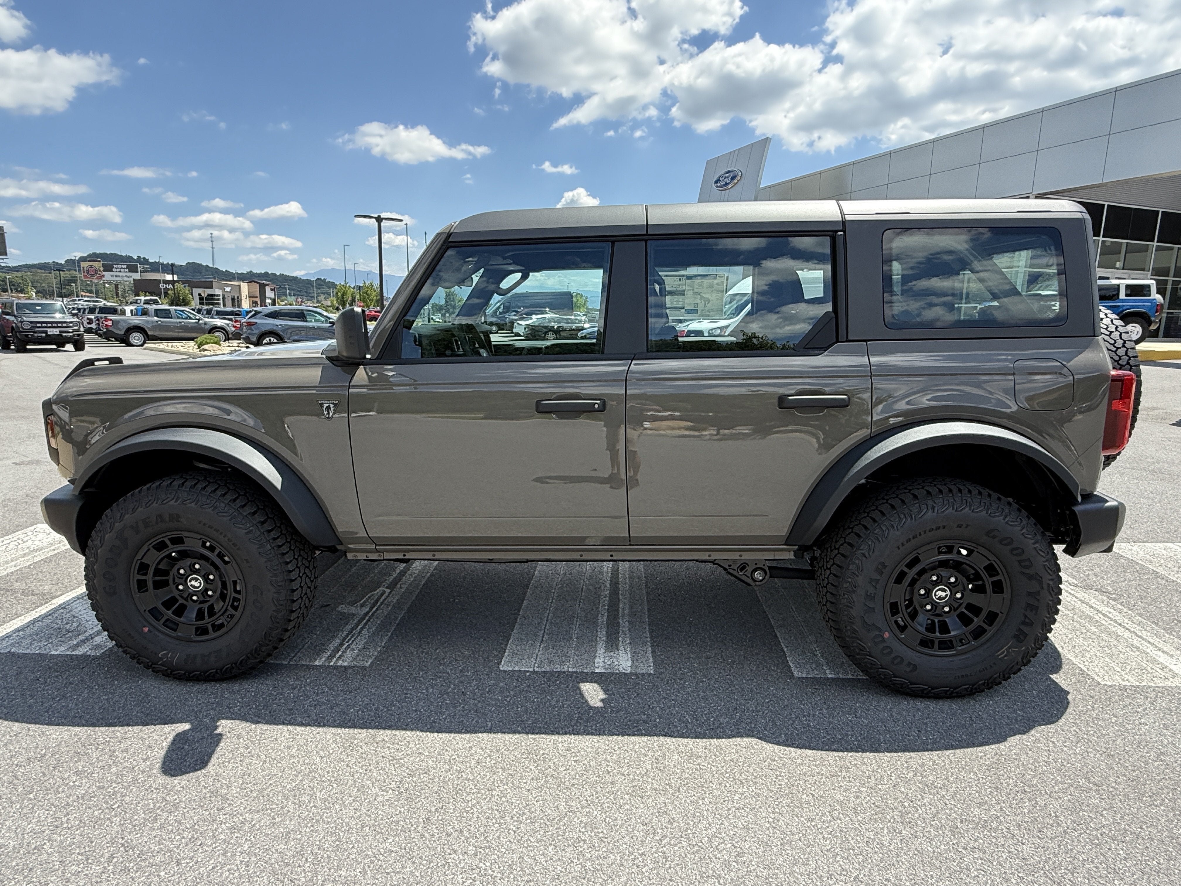 2026 Ford Bronco Base