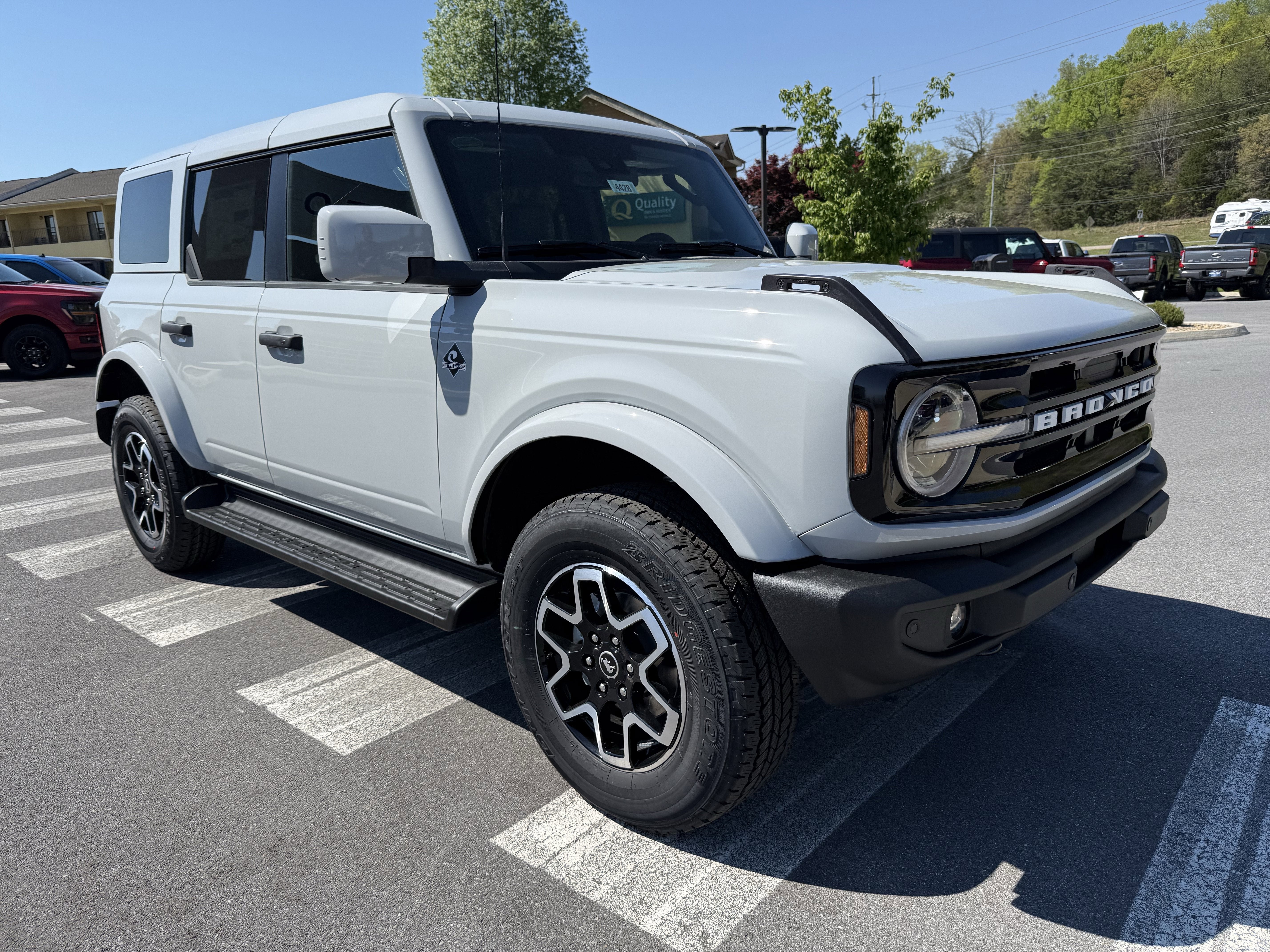 2026 Ford Bronco Outer Banks