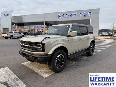 2025 Ford Bronco Outer Banks