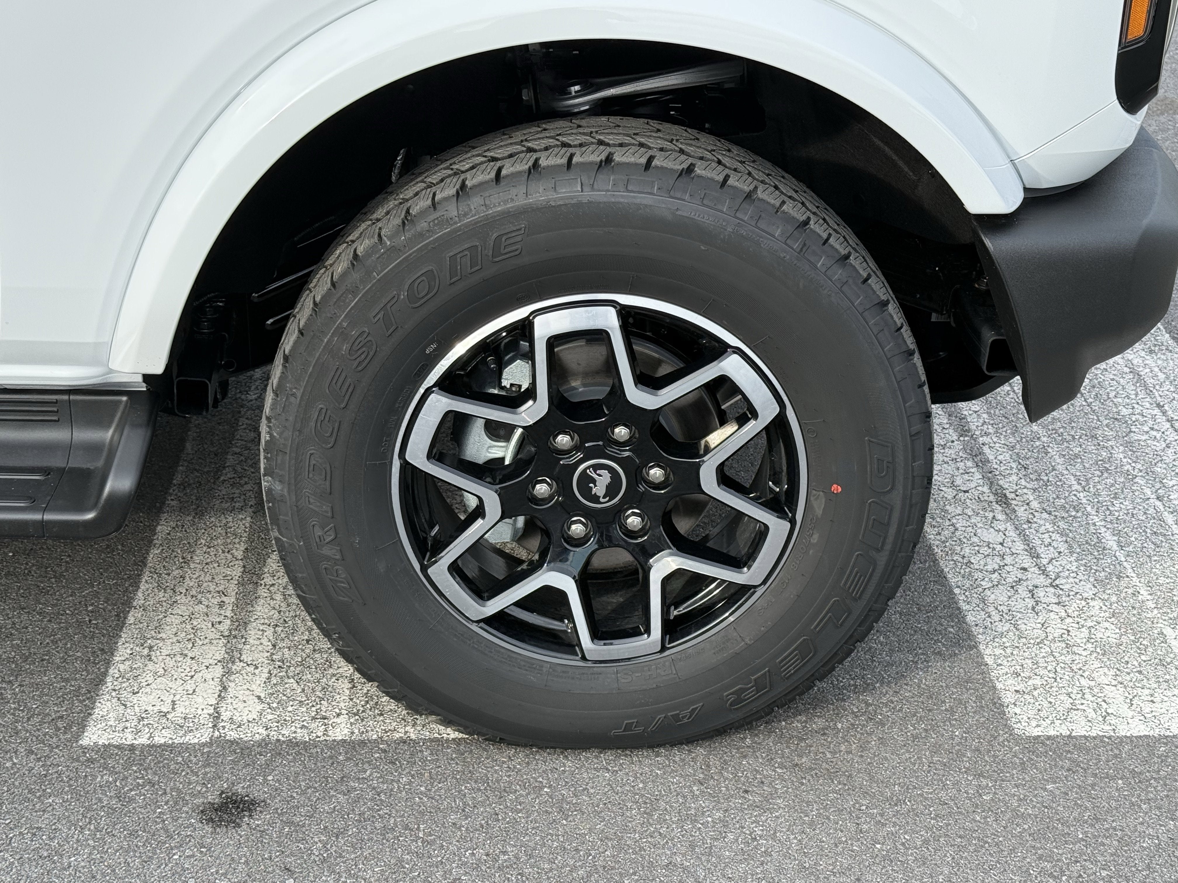 2025 Ford Bronco Outer Banks