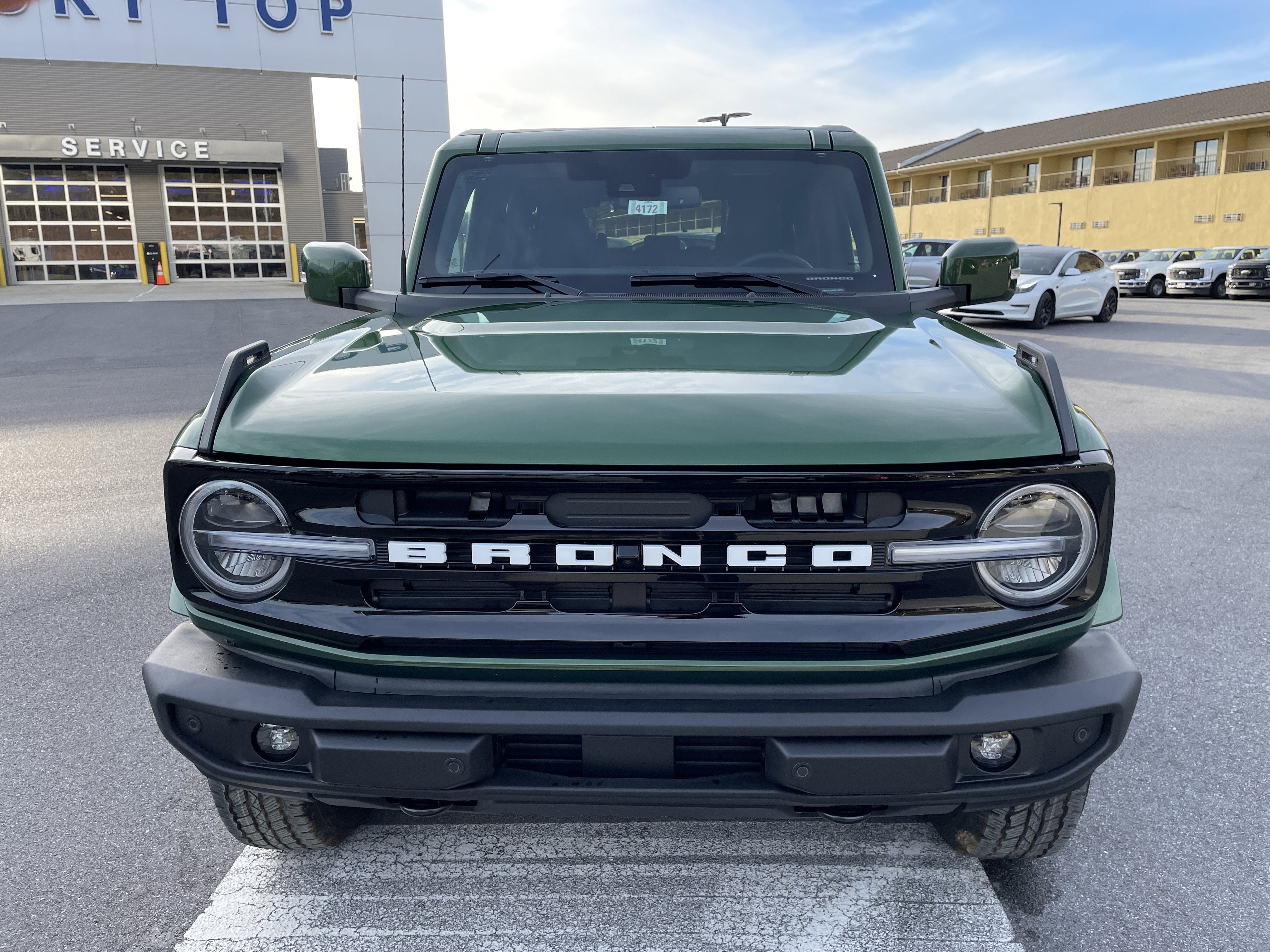 2025 Ford Bronco Outer Banks
