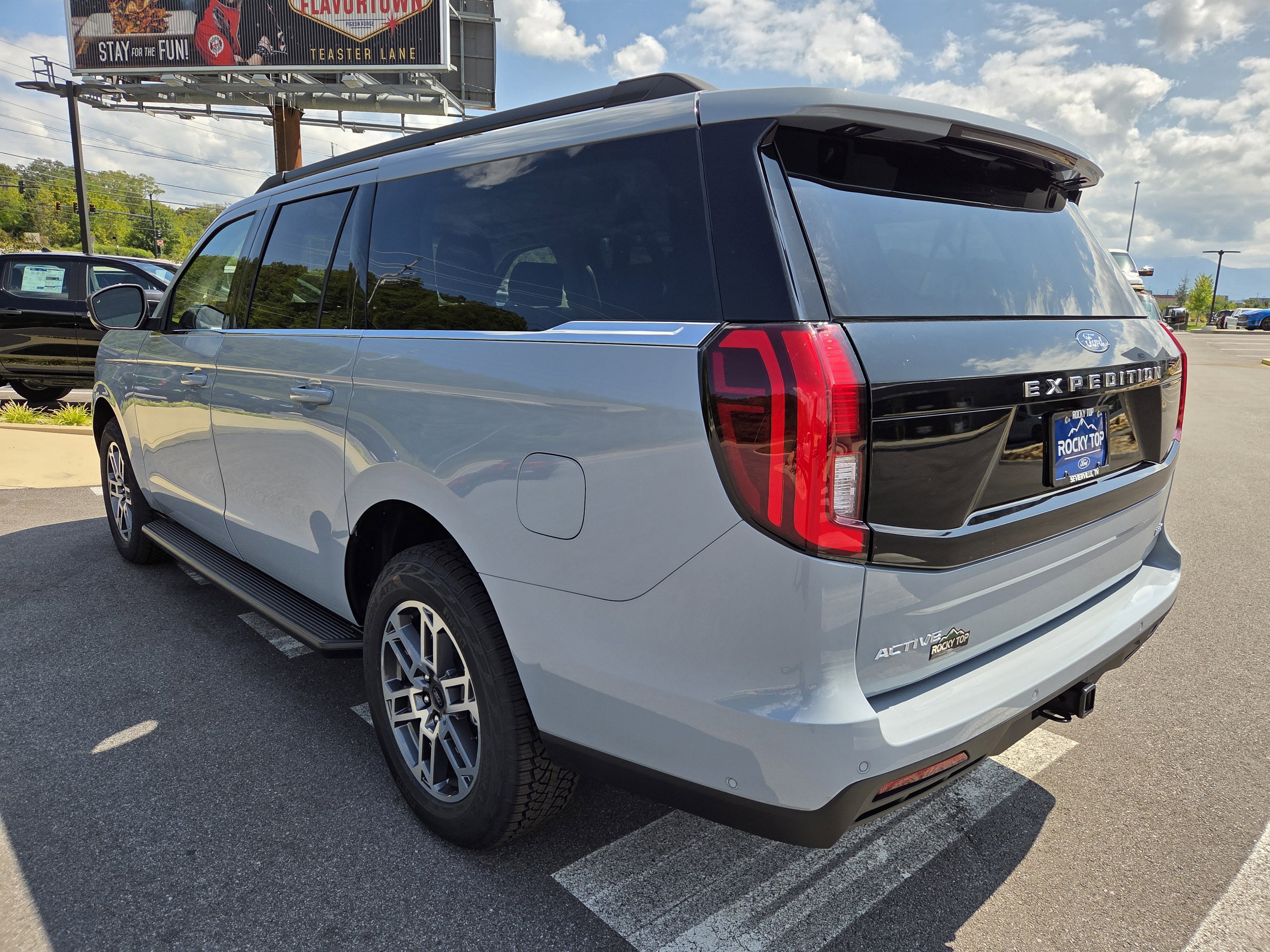 2025 Ford Expedition Max Active