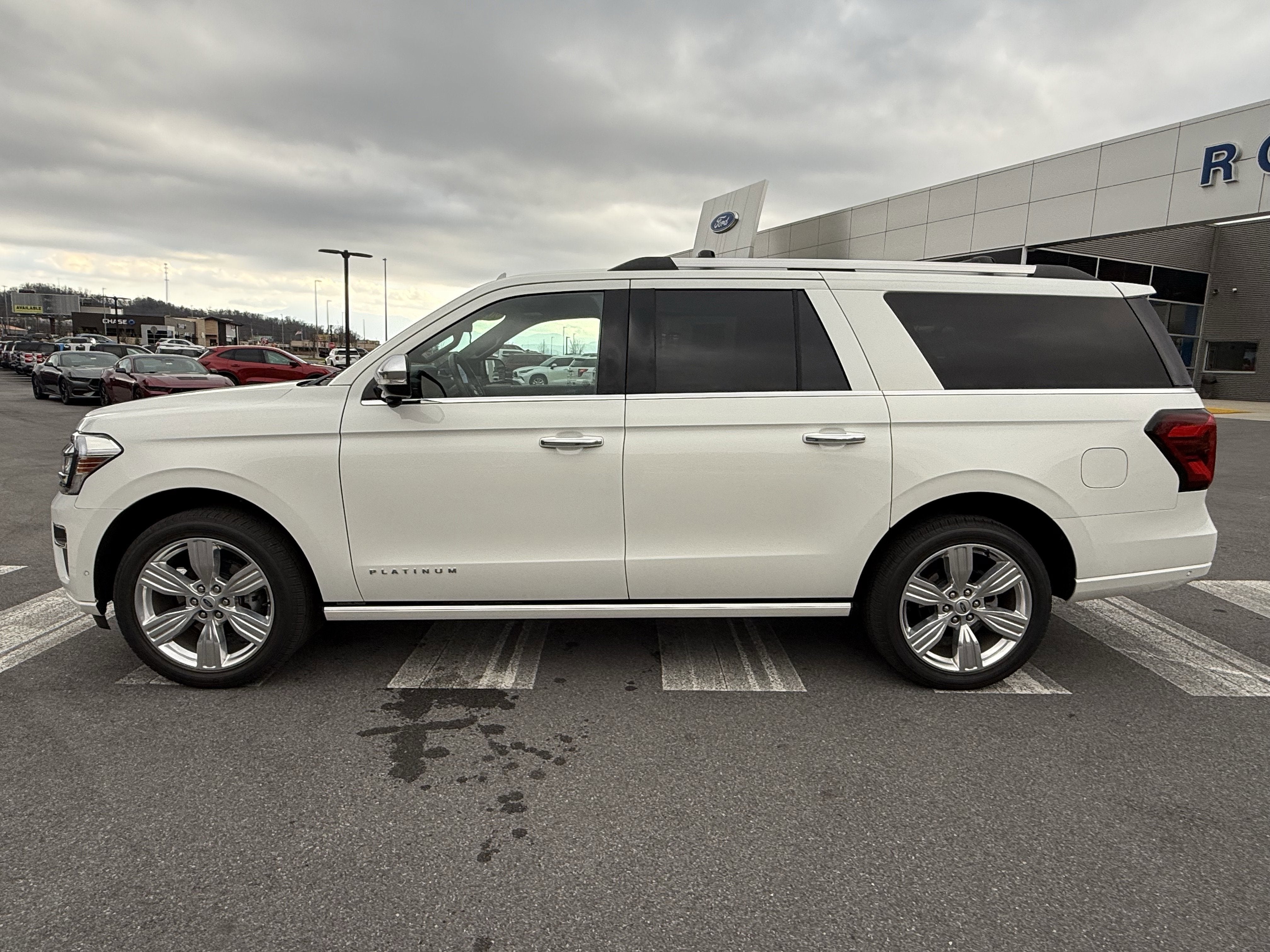 2024 Ford Expedition Max Platinum