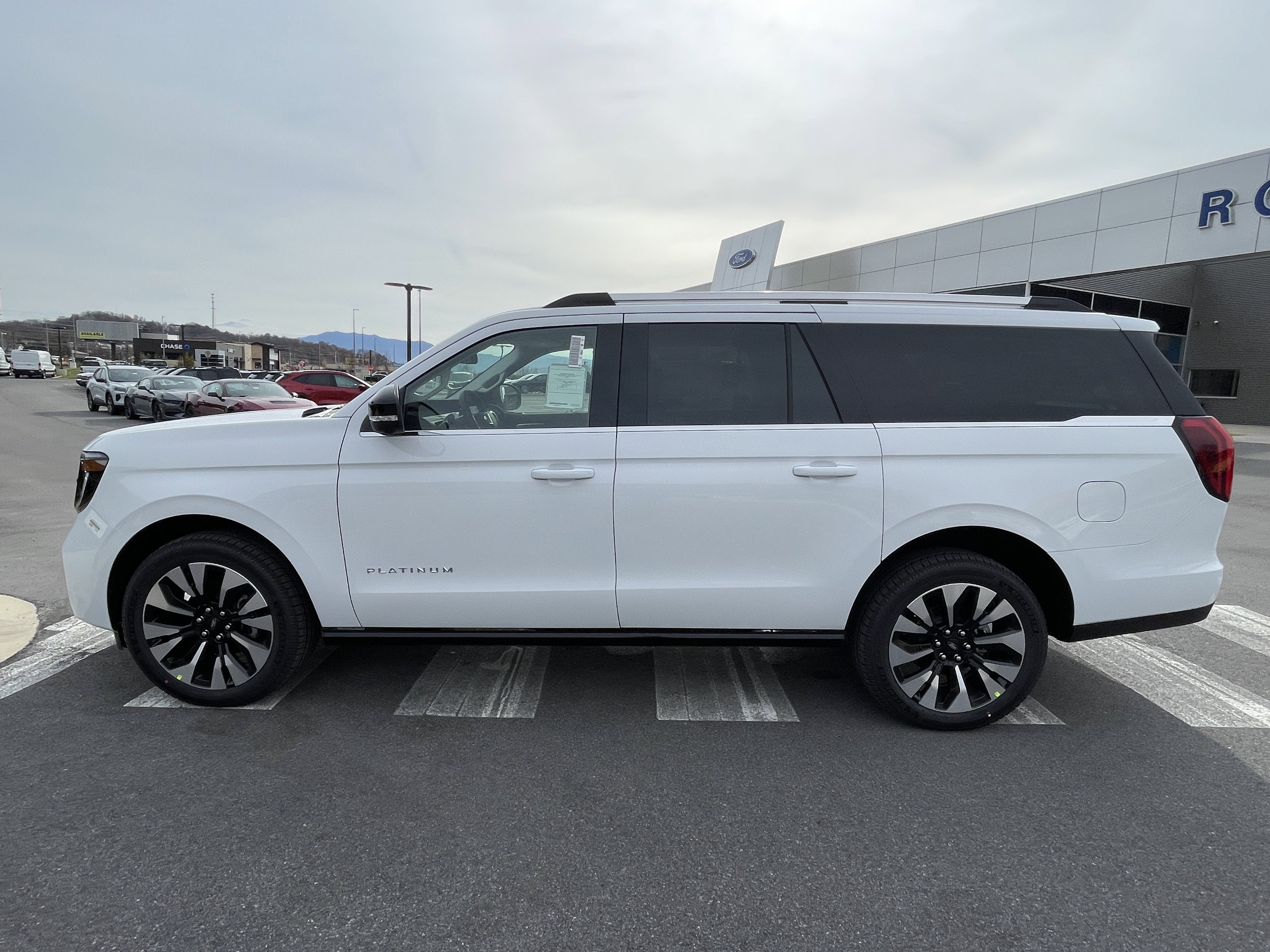 2025 Ford Expedition Max Platinum