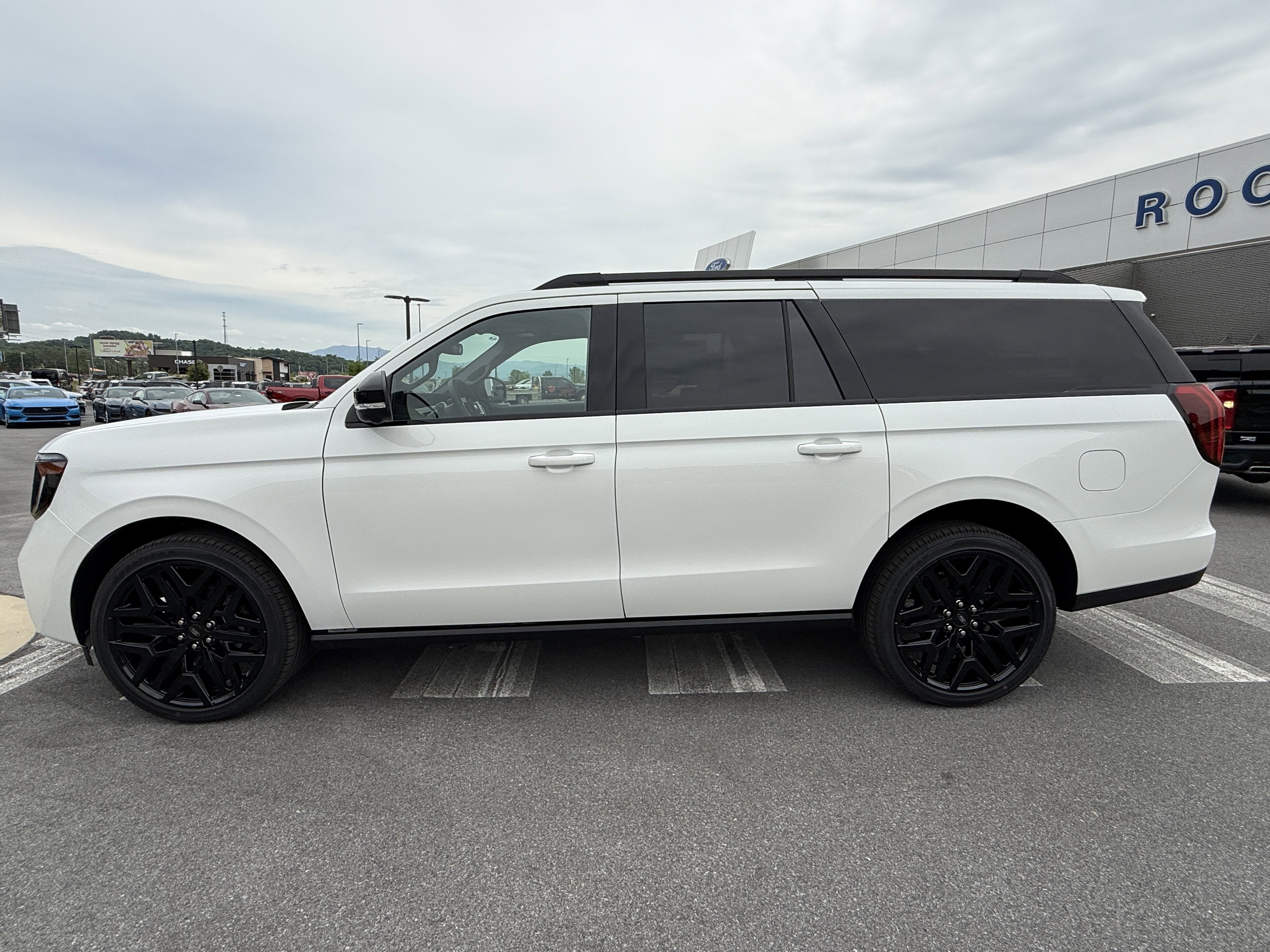 2026 Ford Expedition Max Platinum