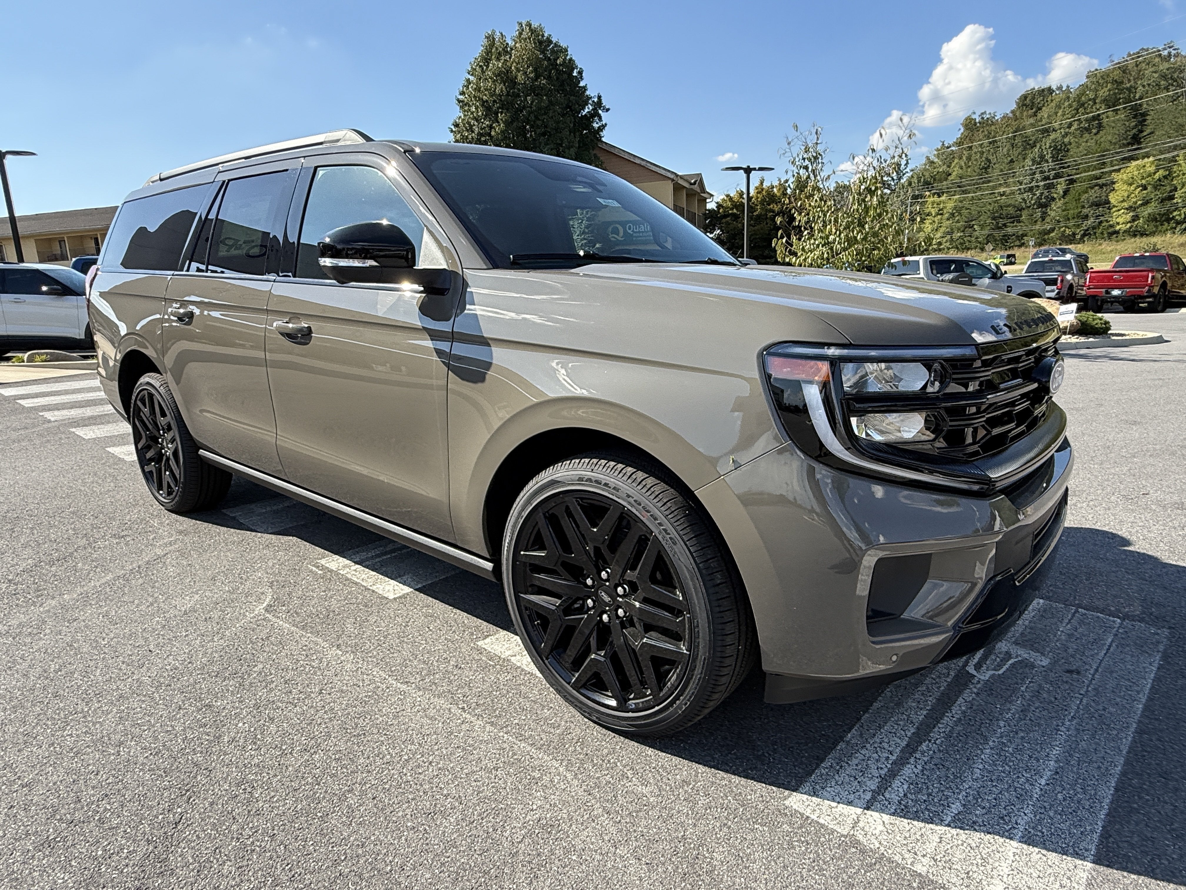 2027 Ford Expedition Max Platinum