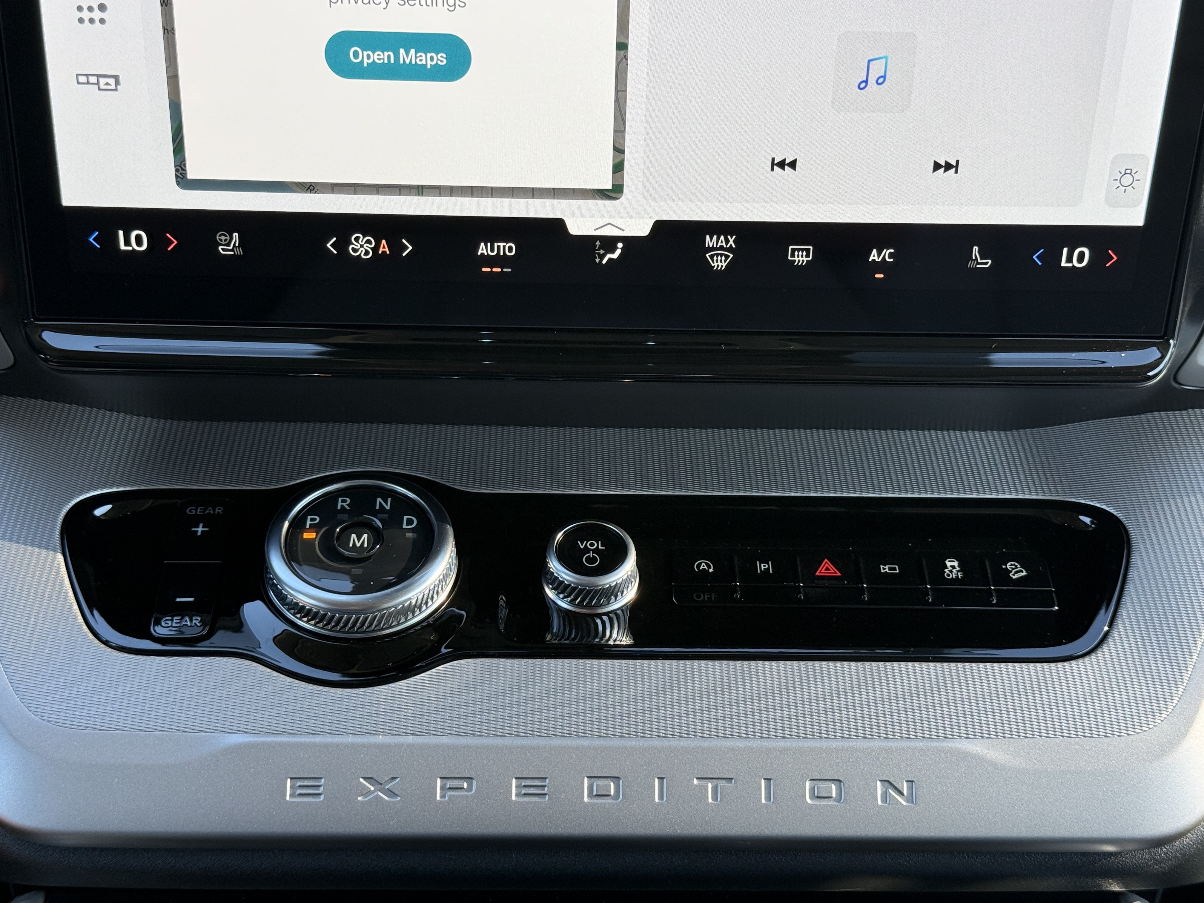 2027 Ford Expedition Active