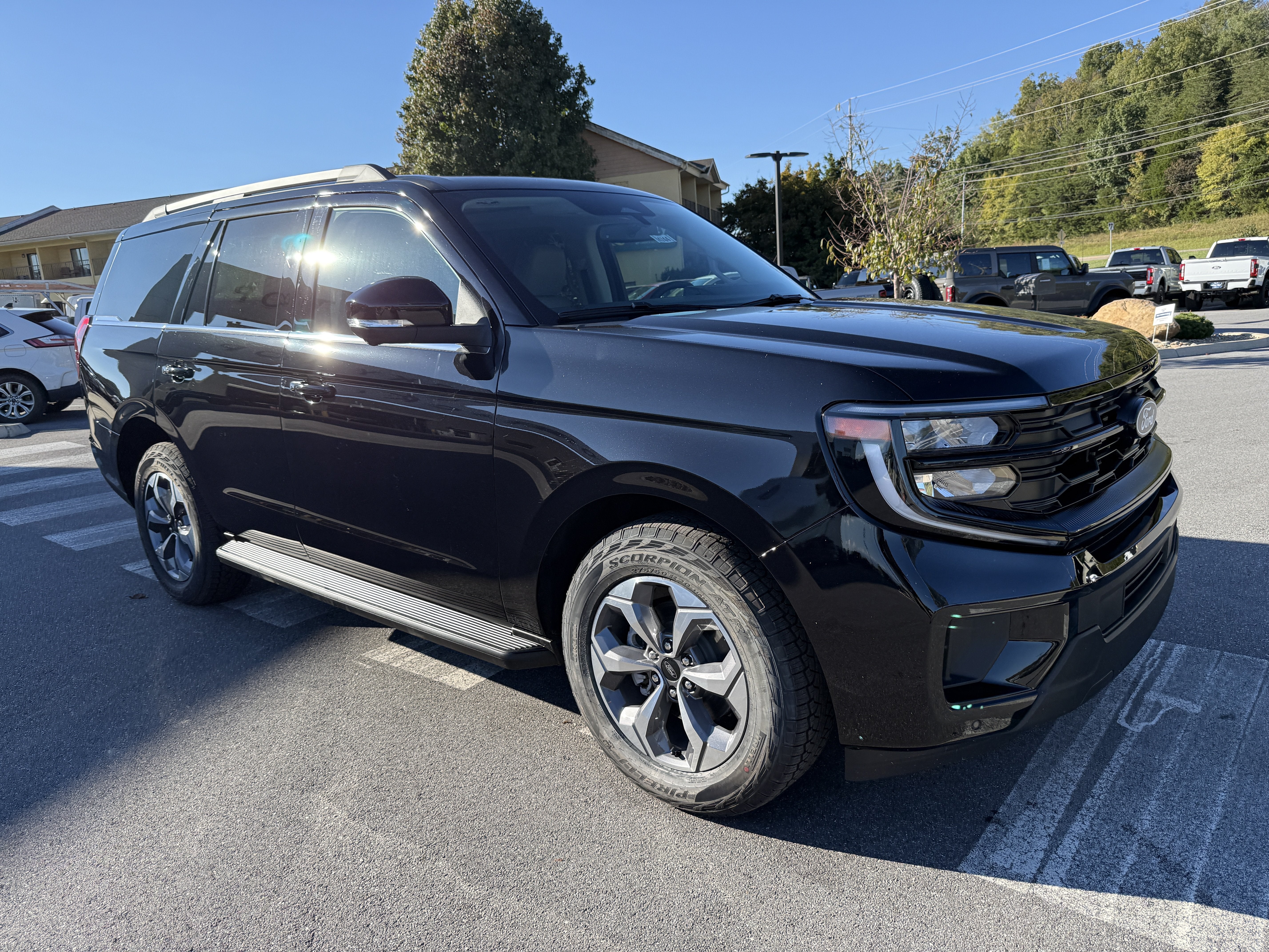 2027 Ford Expedition Active