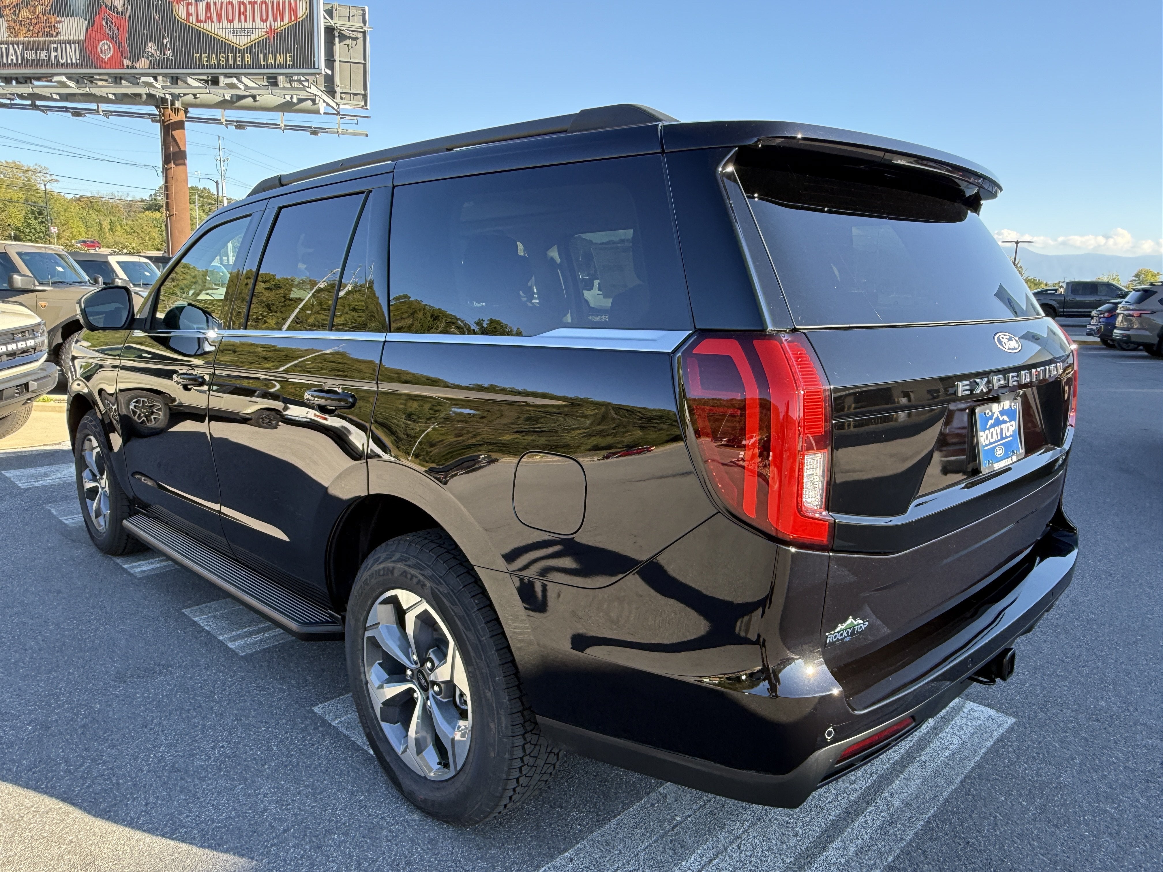 2027 Ford Expedition Active