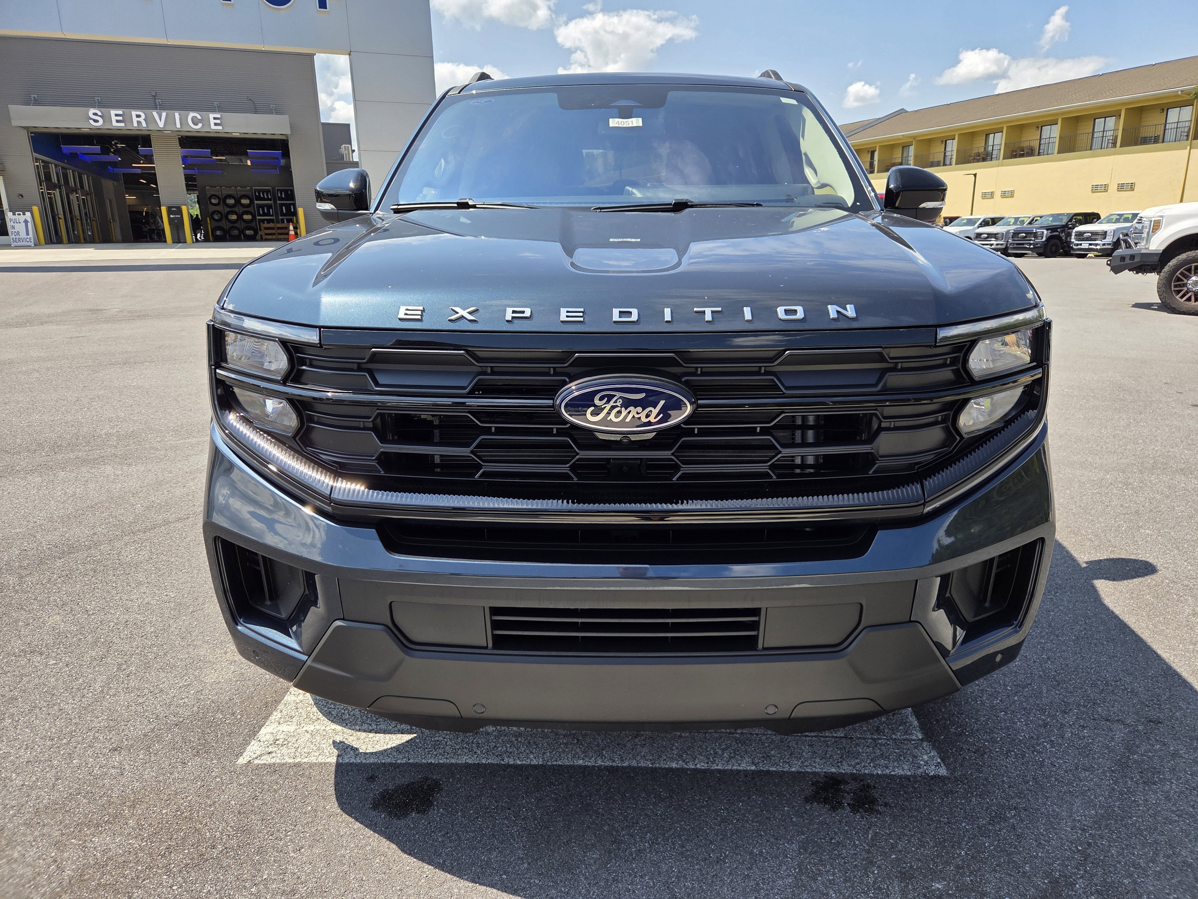 2025 Ford Expedition Active