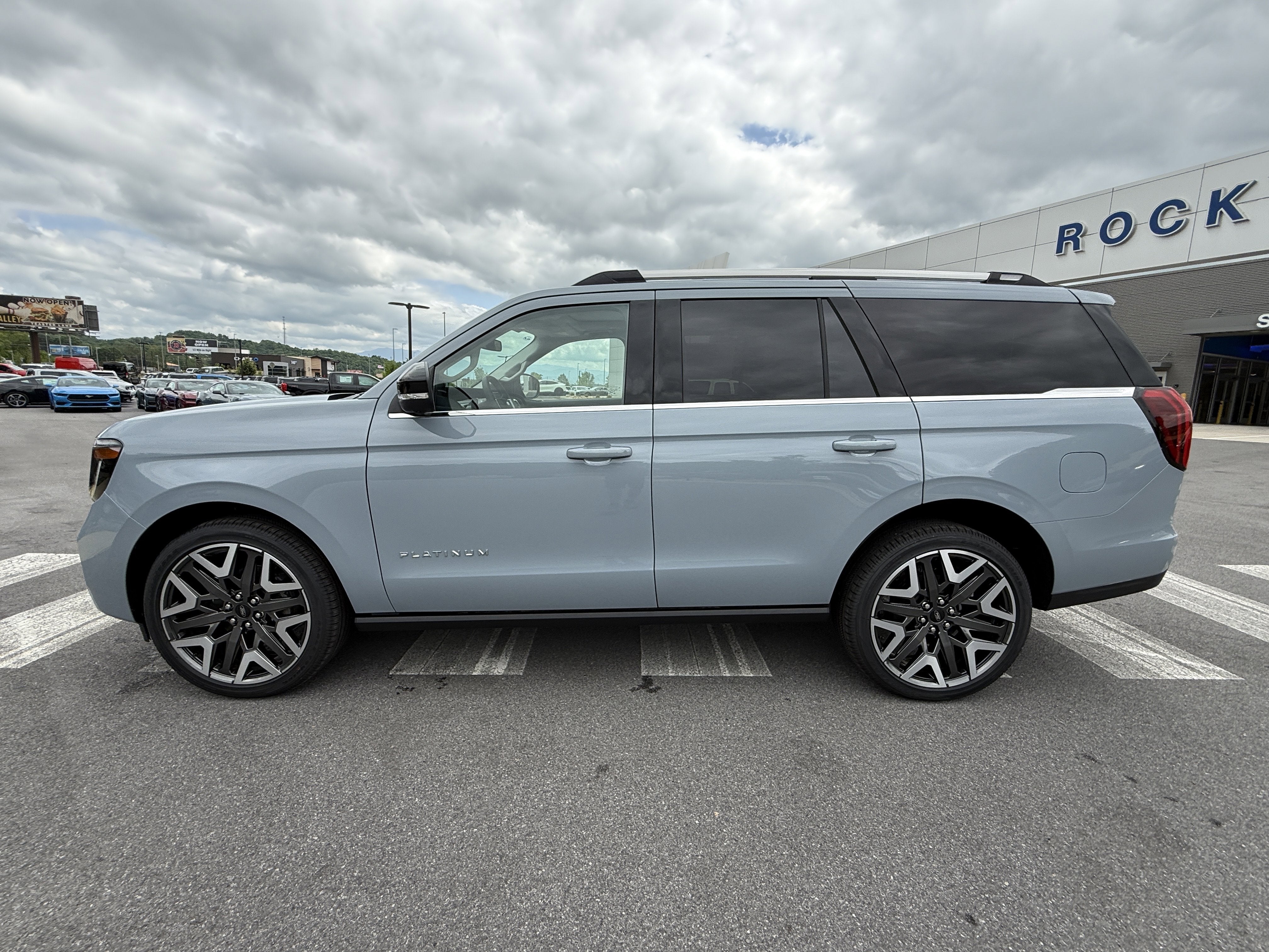 2026 Ford Expedition Platinum