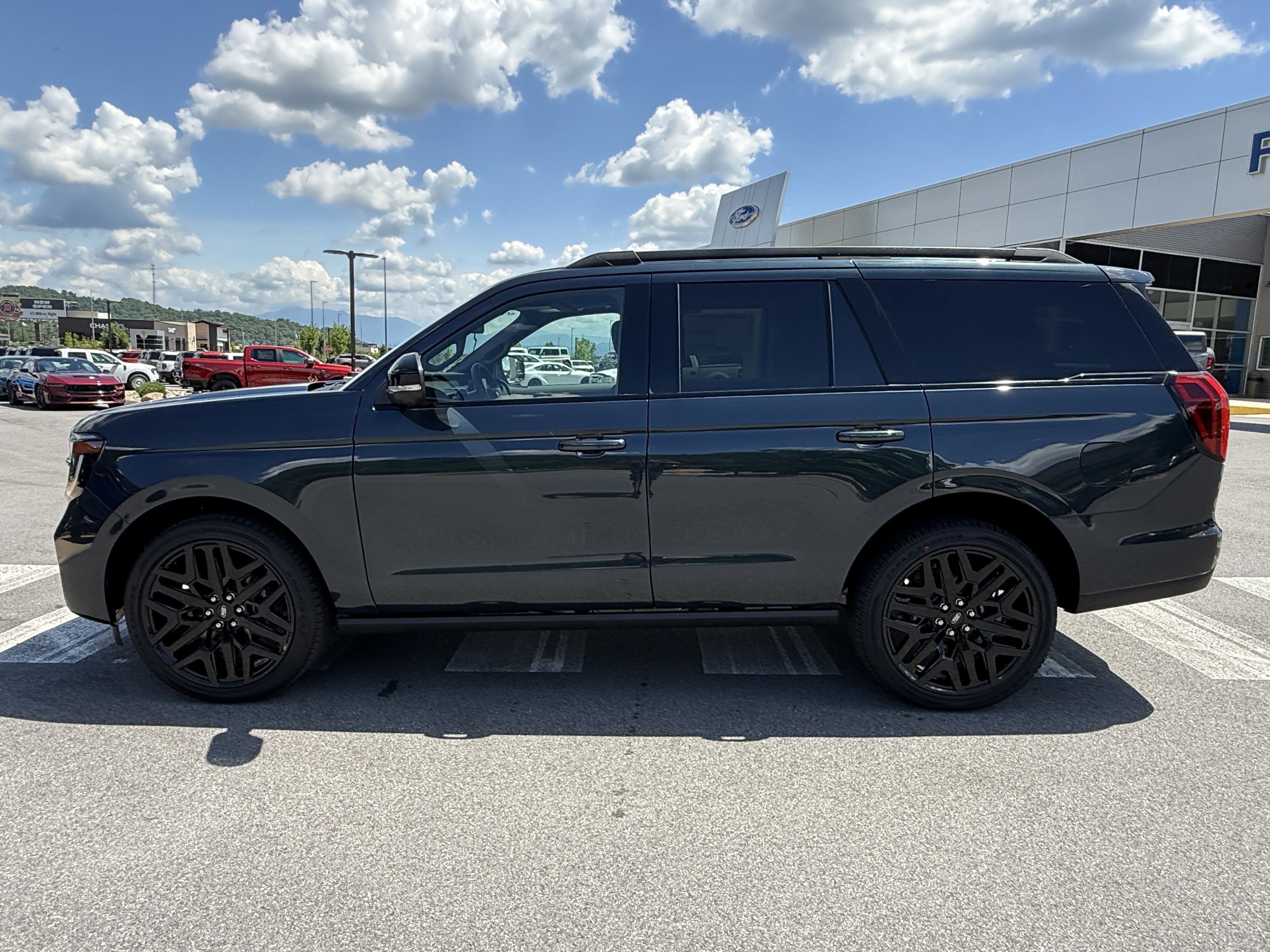 2026 Ford Expedition Platinum