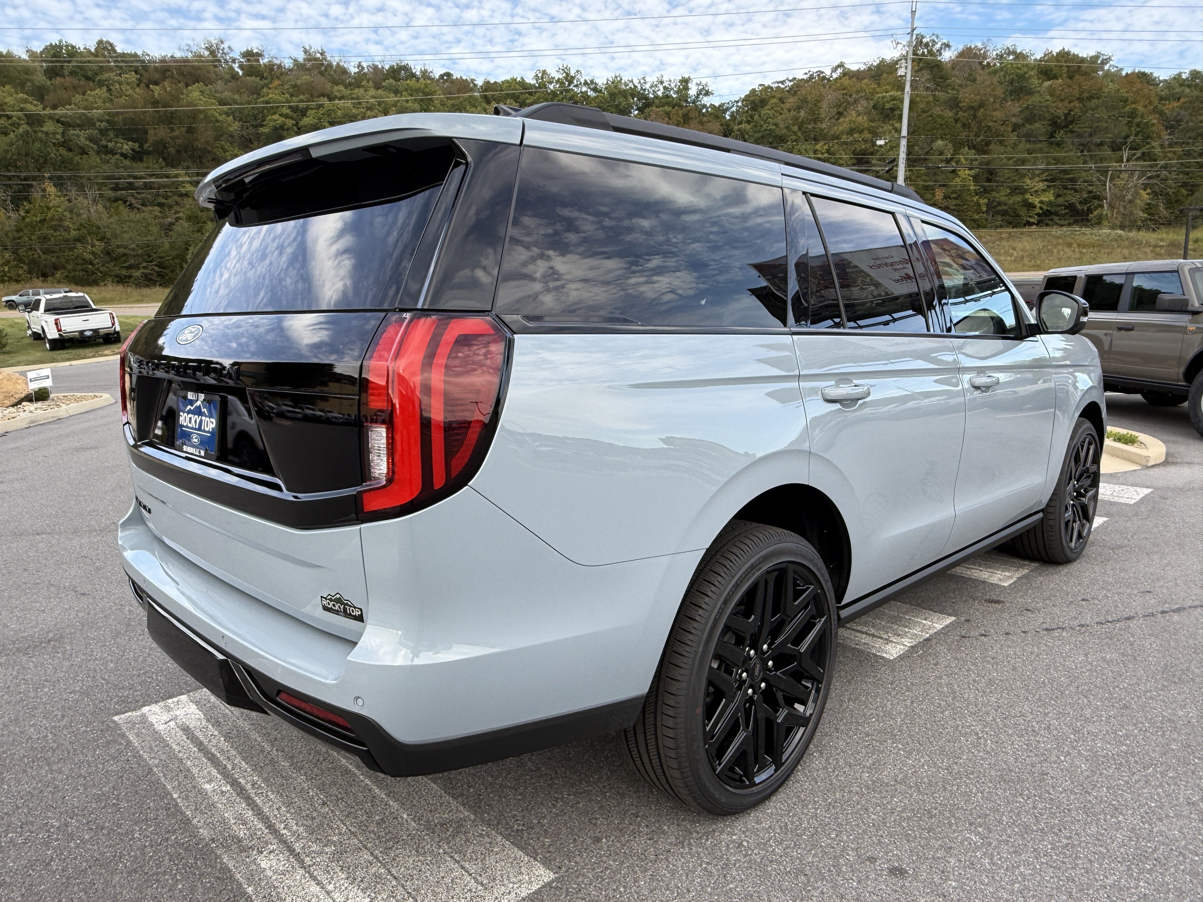 2027 Ford Expedition Platinum