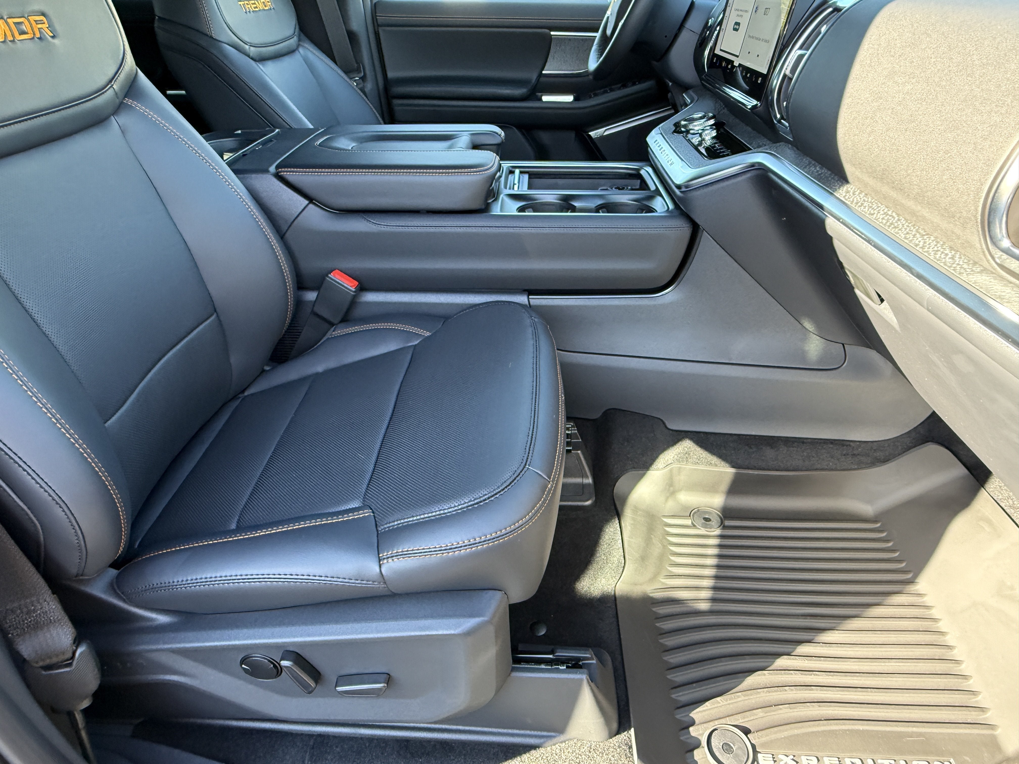 2027 Ford Expedition Tremor