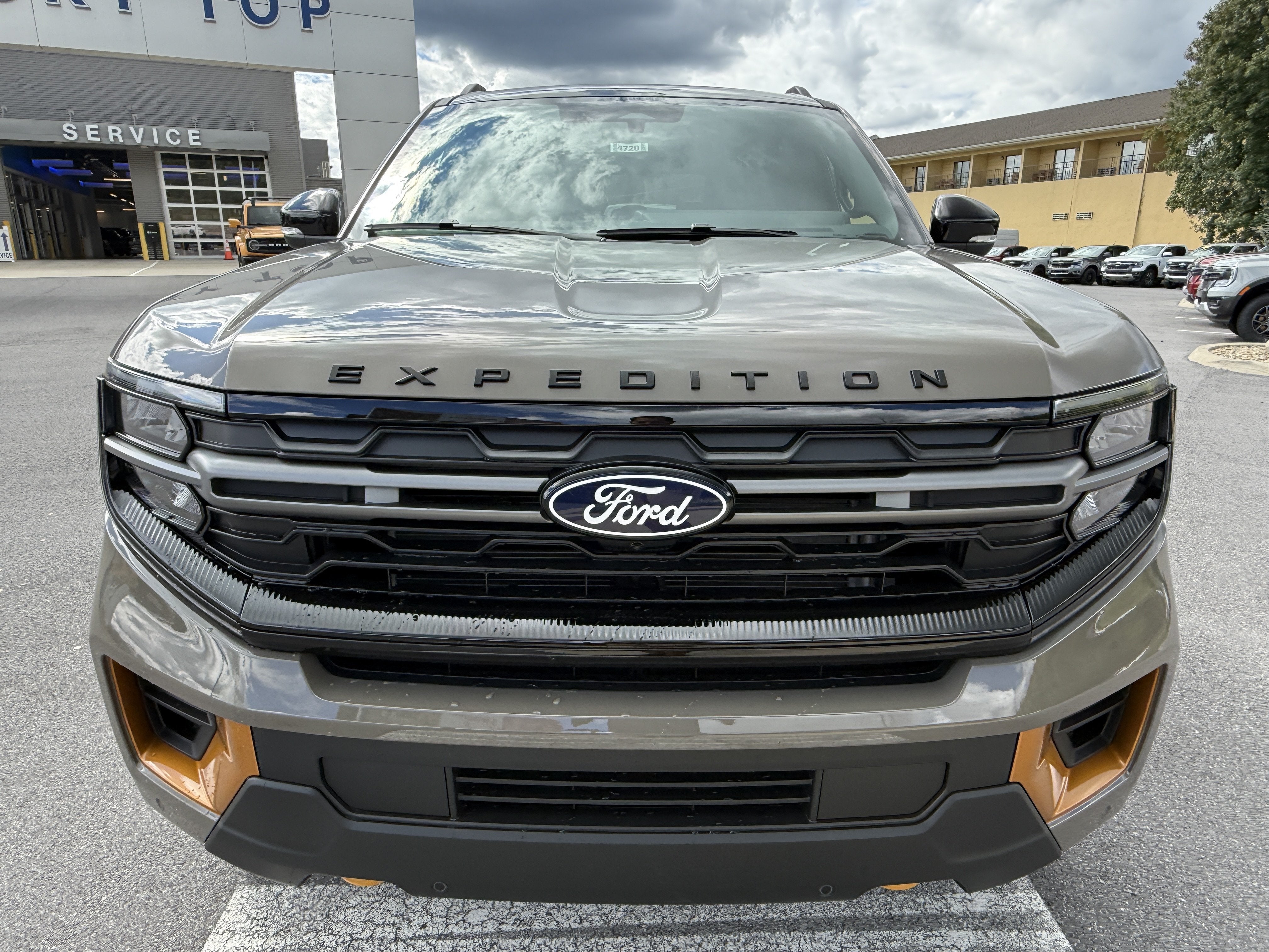 2027 Ford Expedition Tremor