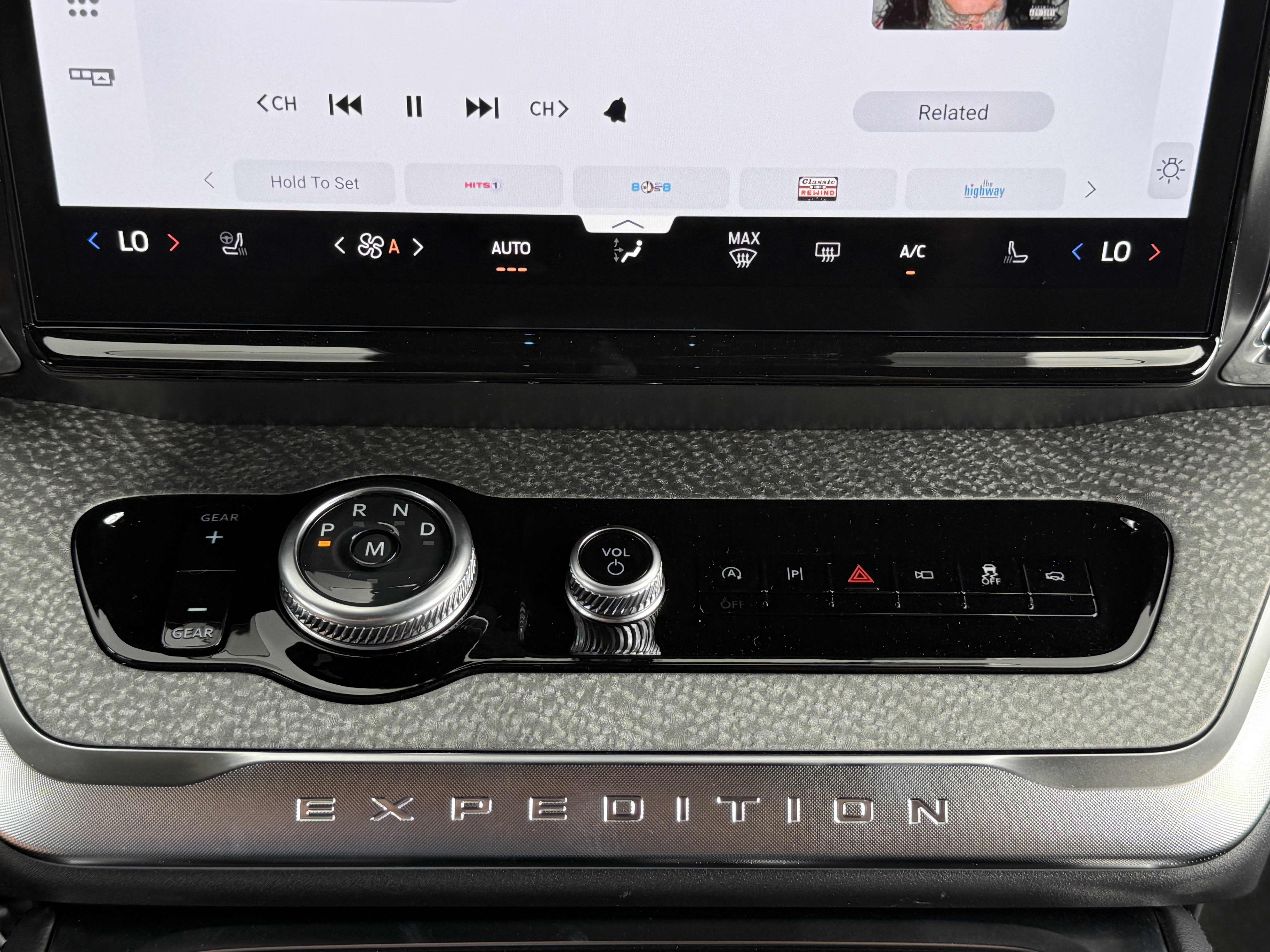 2027 Ford Expedition Tremor