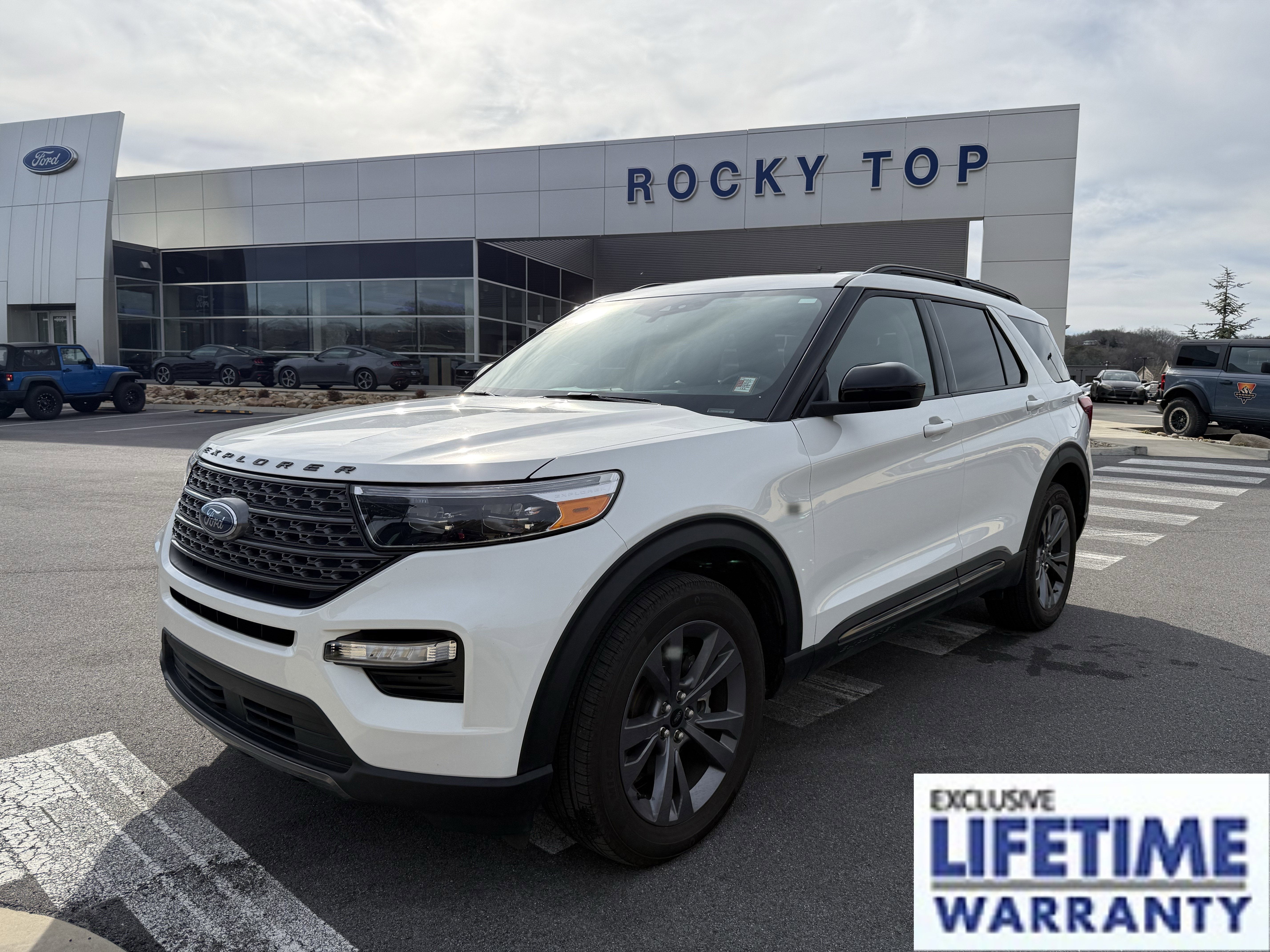 2023 Ford Explorer XLT