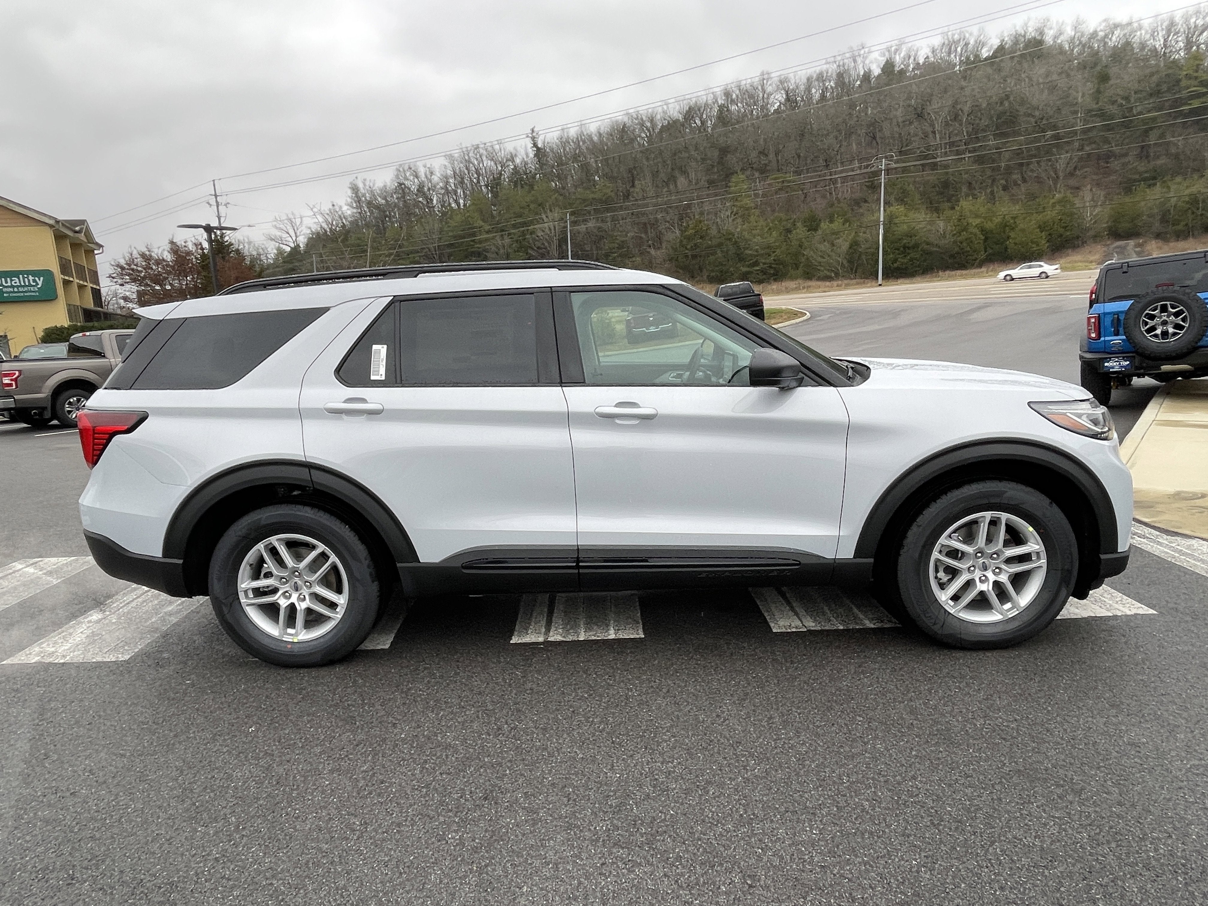 2026 Ford Explorer Active w/200A Pkg