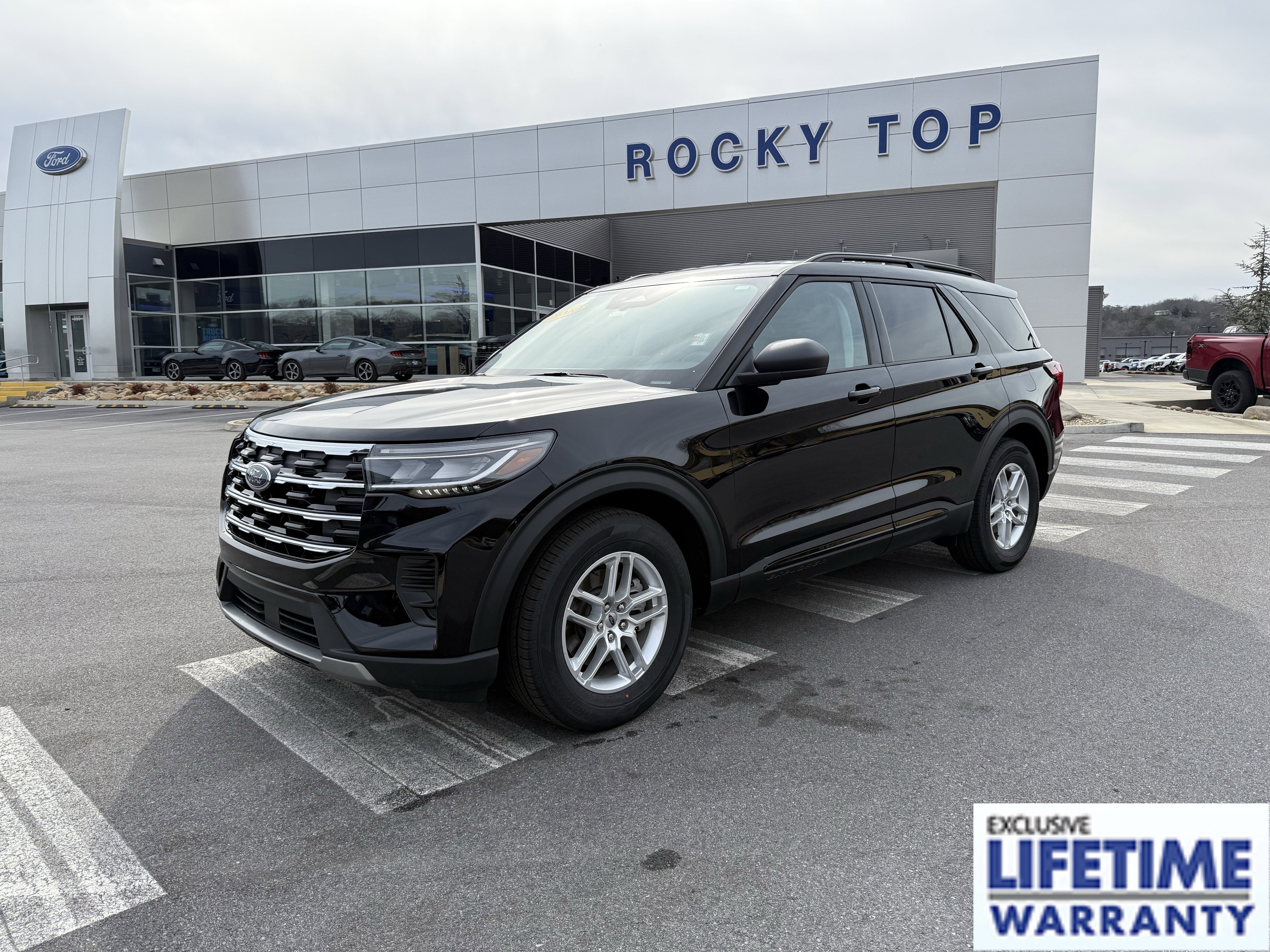 2026 Ford Explorer Active w/200A Pkg