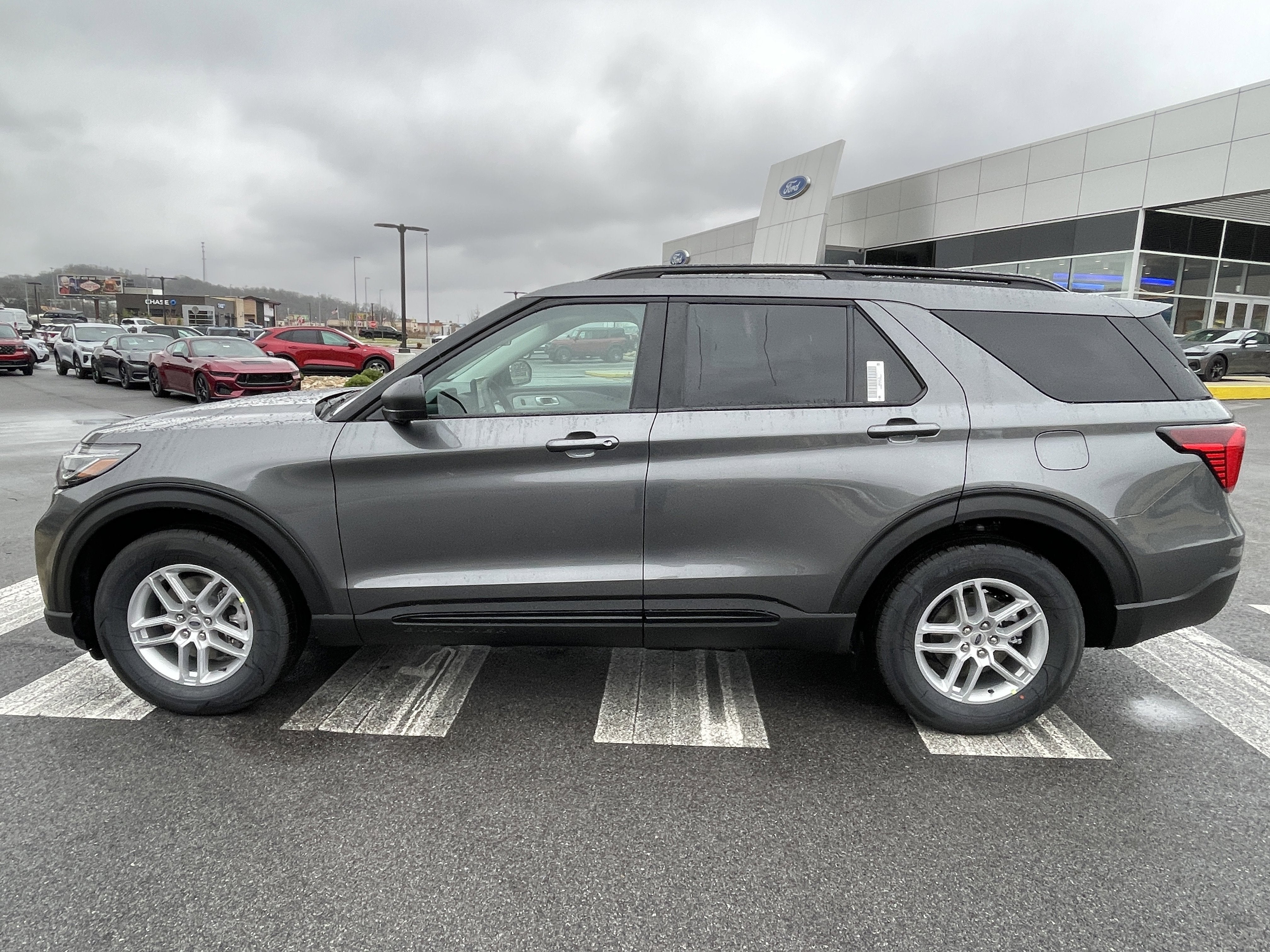 2026 Ford Explorer Active w/200A Pkg