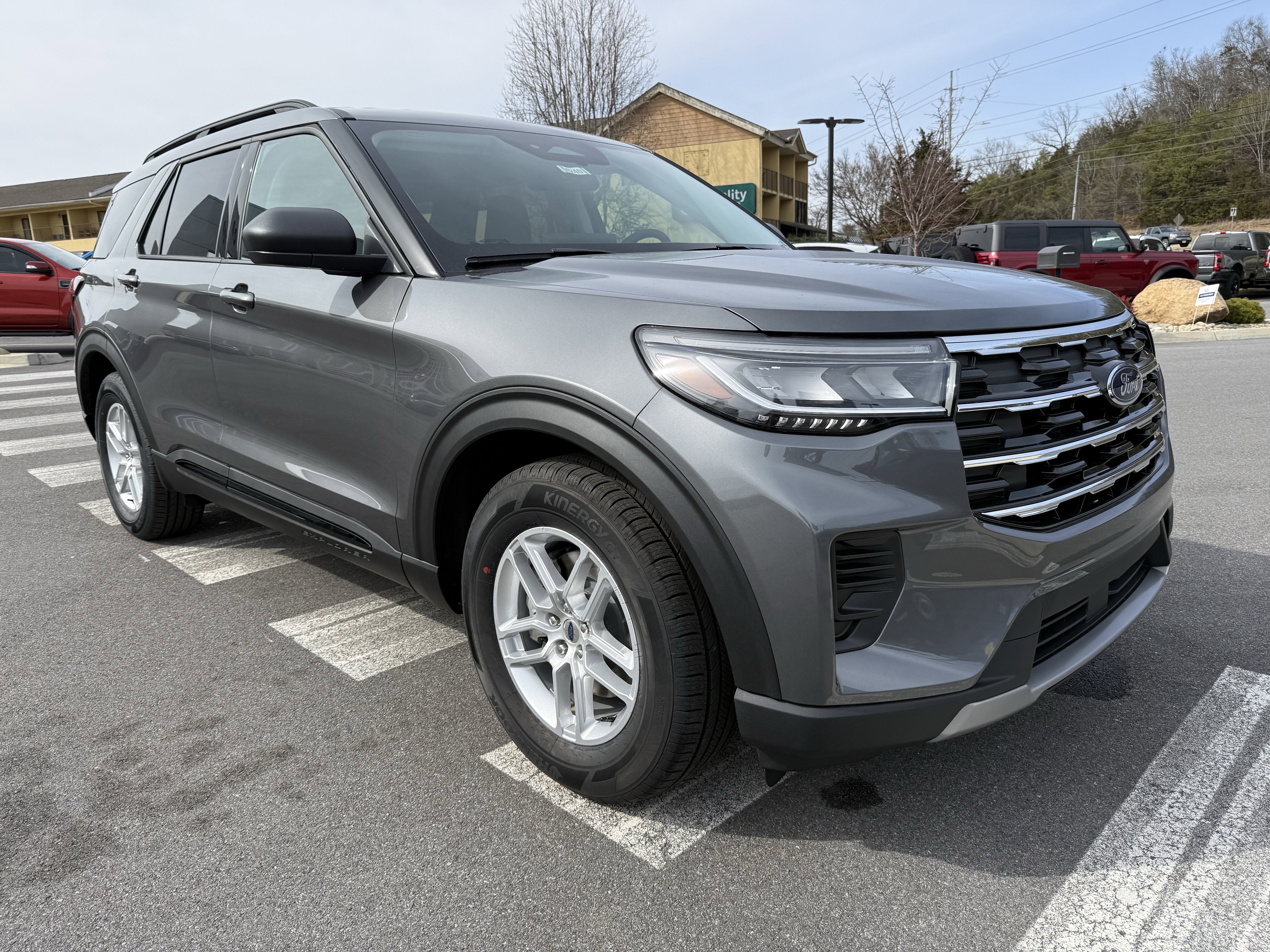 2026 Ford Explorer Active w/200A Pkg